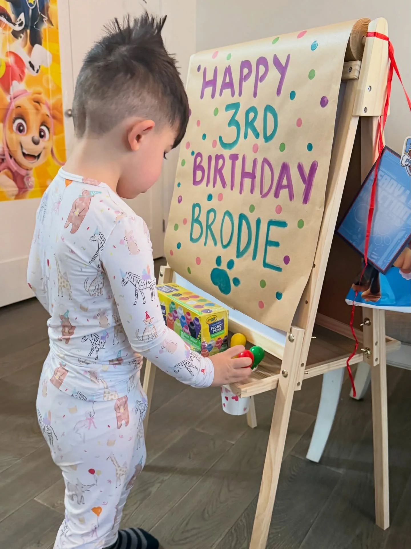 When you wake up ready to party in your Party Animal jammies! 🦒🦔🦓🐘🦩🐆🐰🎈🎉

Our best-seller for birthdays of all ages, made with silky bamboo, vibrant colours, and all-day comfy vibes for celebrating in style 🥳 Makes the perfect gift too!

Ava