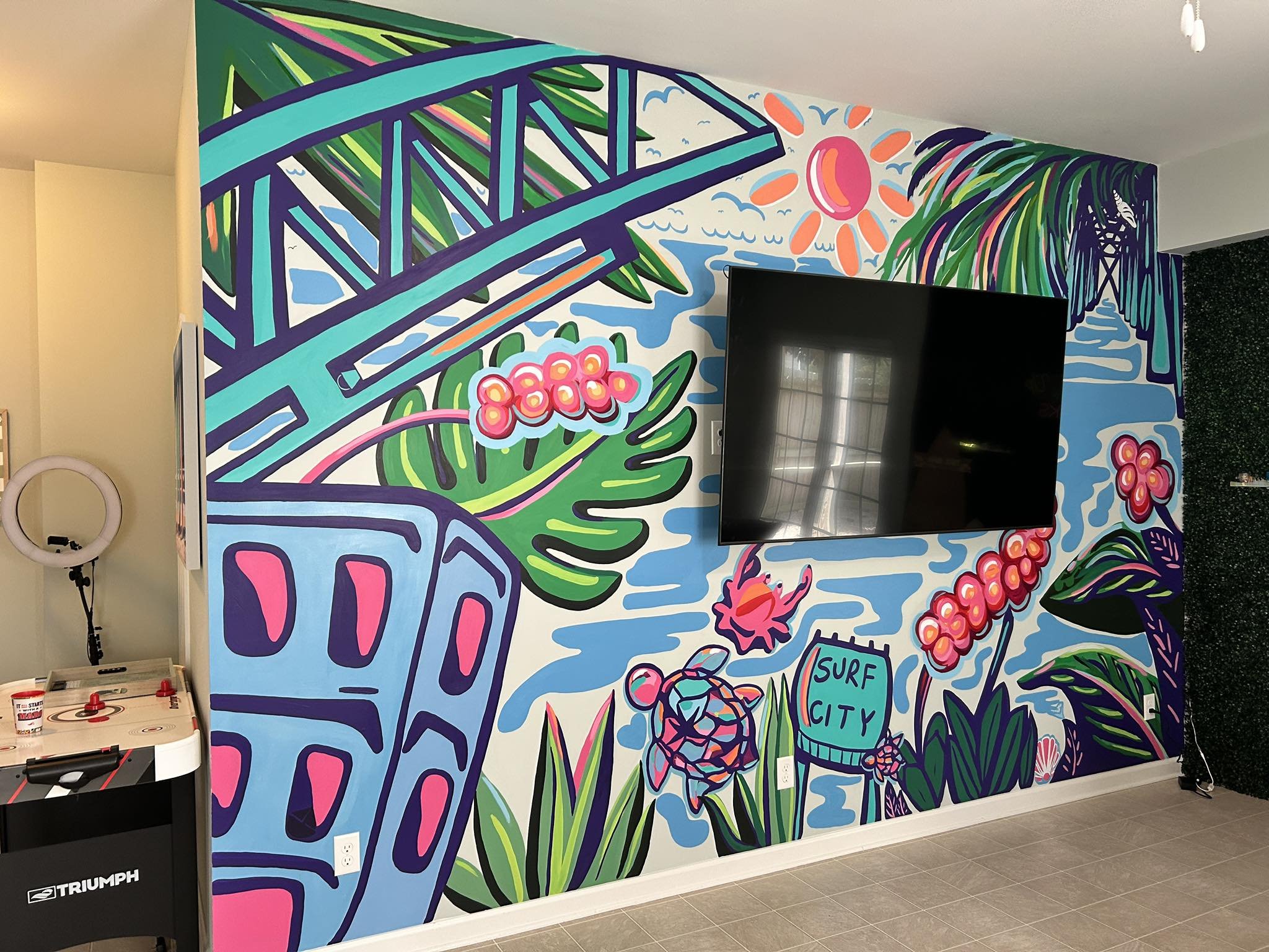 This Airbnb host wanted fun, vibrant, local sites and interest added this awesome Airbnb located here in Surf City, North Carolina. The scavenger hunt was an idea we had to make it more interesting for guests to enjoy! See if you can find them all!