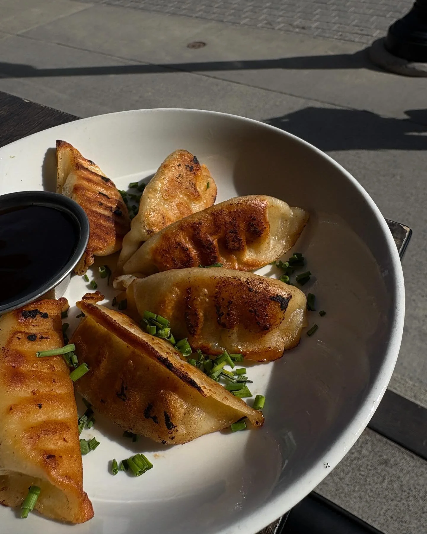 Feature from the Kitchen 🥟

Chicken &amp; Pork Gyozas &mdash; crispy bottoms, packed with flavor, soy glaze on the side

light, snacky, and gone way too fast 😮&zwj;💨

Reservations | Link in bio or call (613) 549-0505

 #mydowntownkingston #kingsto