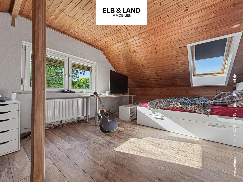 15_OG_Schlafzimmer4.jpg