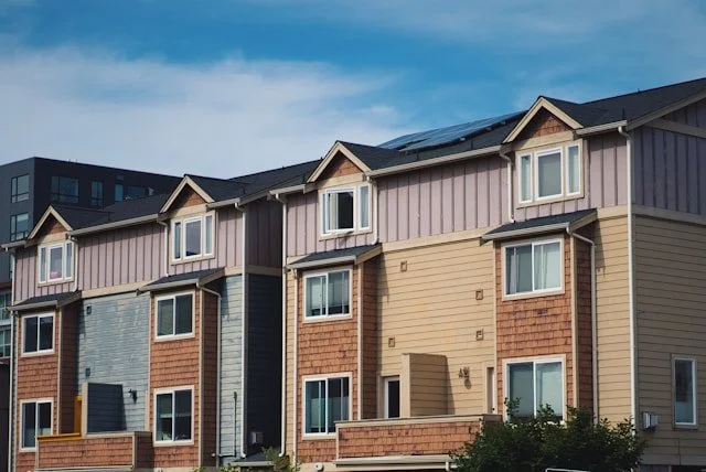 The Pros and Cons of Owning a Rental Property in an HOA