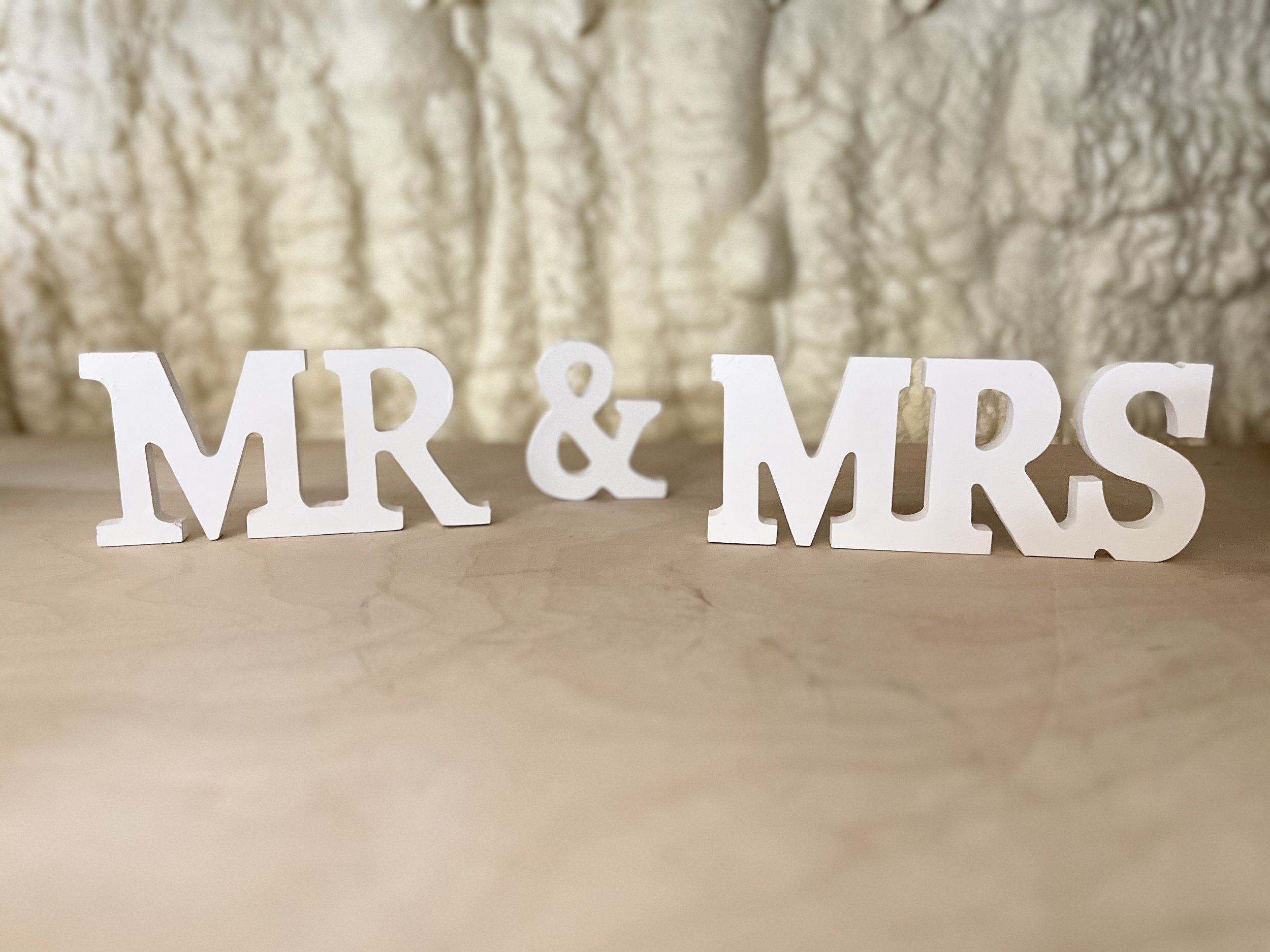 Mr & Mrs Signage