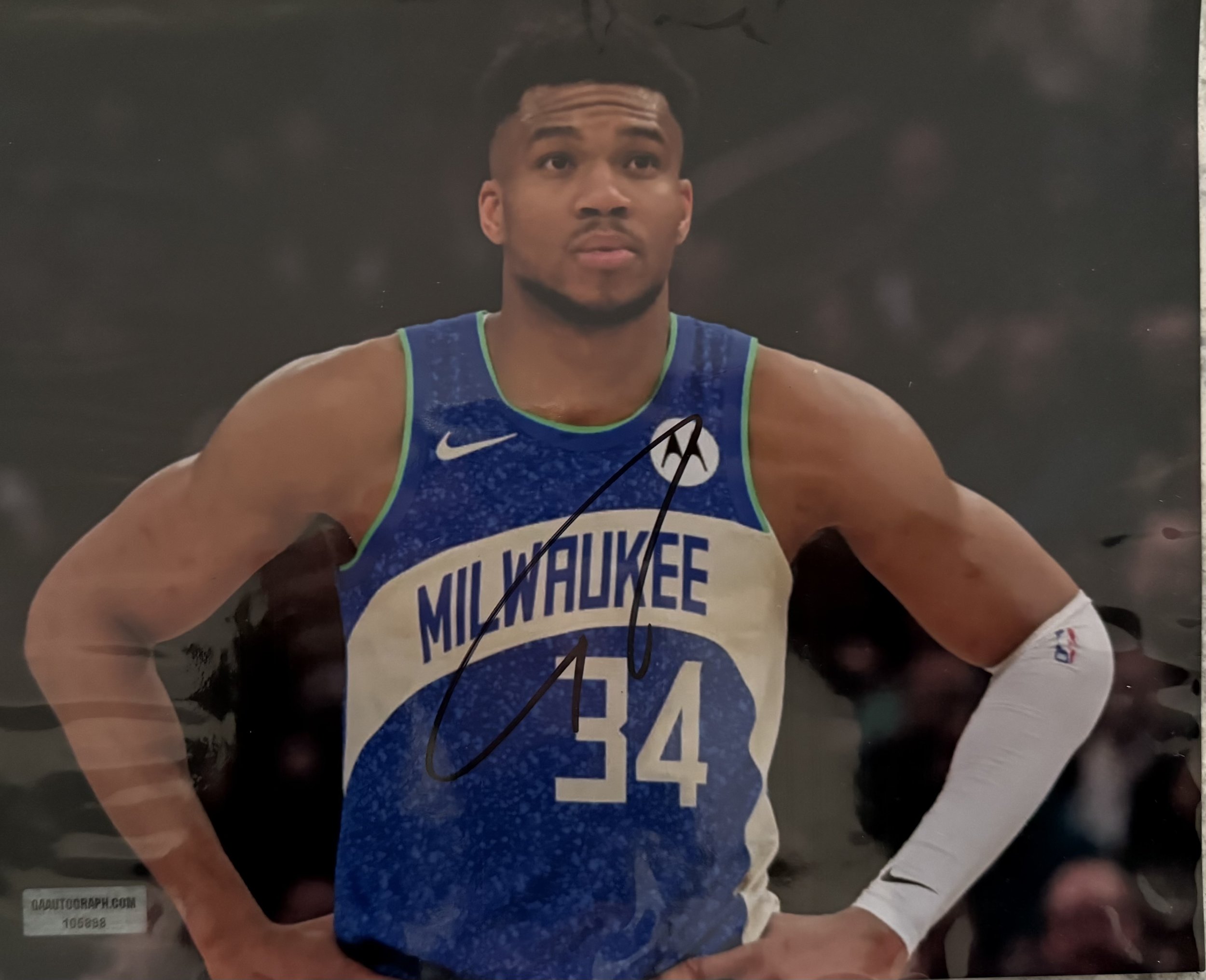 GIANNIS PICTURE AUTO