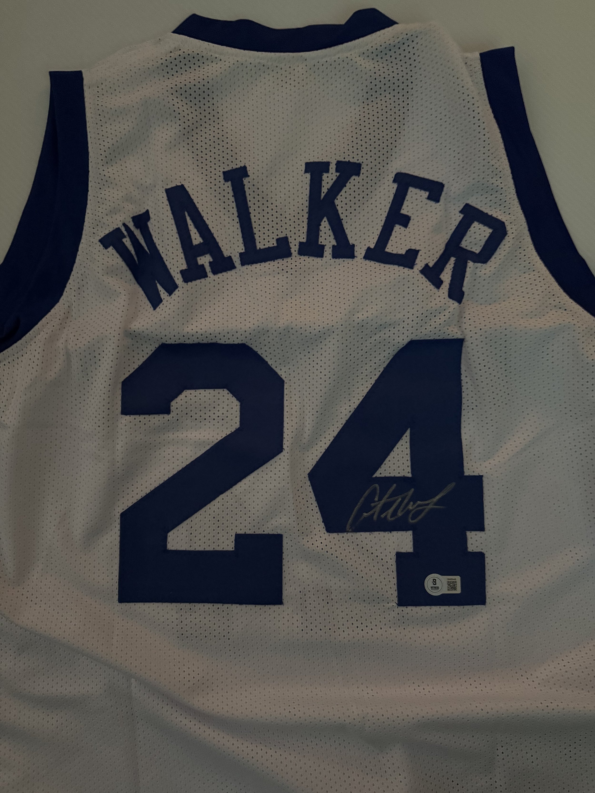 ANTOINE WALKER JERSEY AUTO