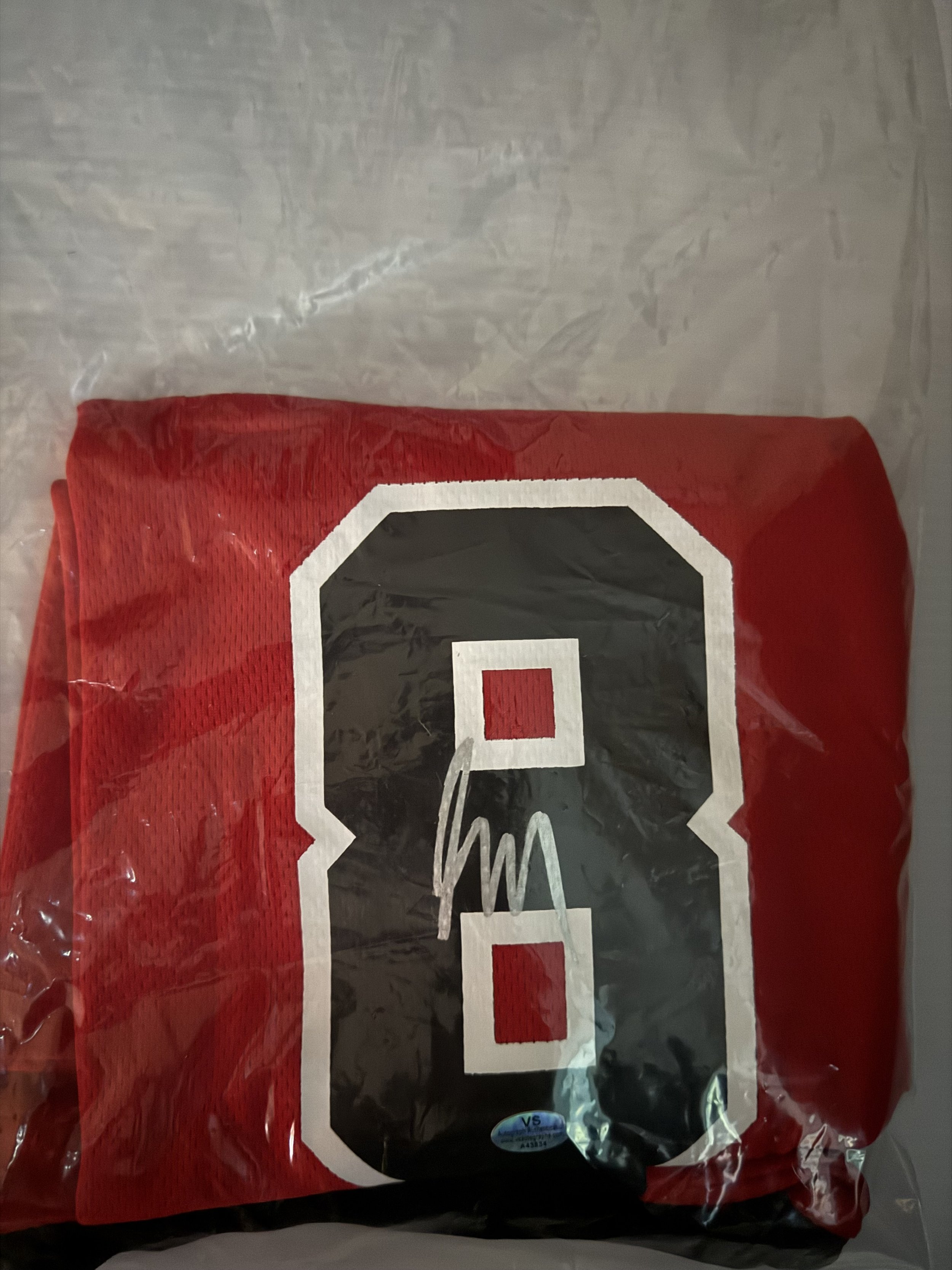ADAM LEVINE JERSEY AUTO