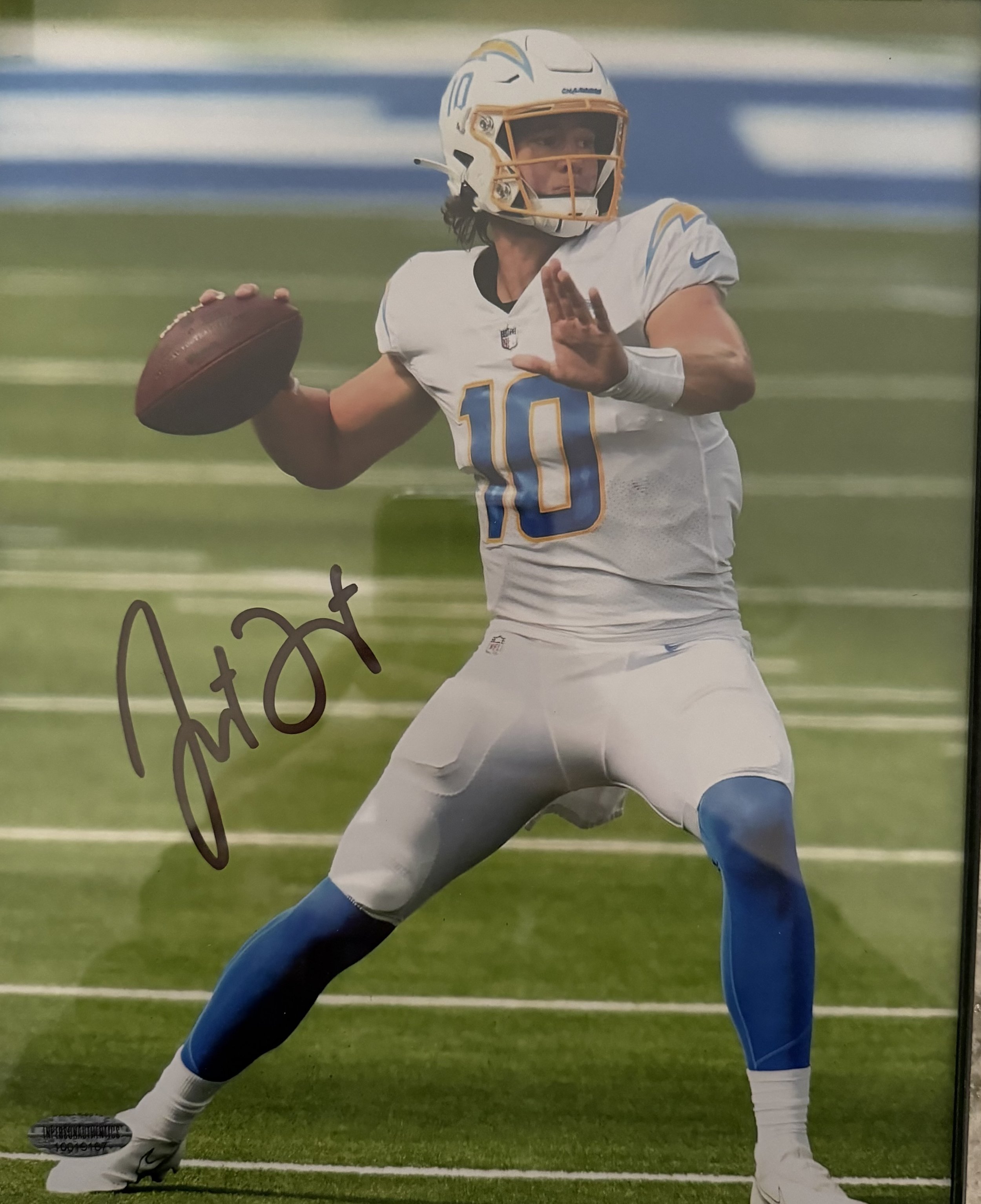 JUSTIN HERBERT PICTURE AUTO