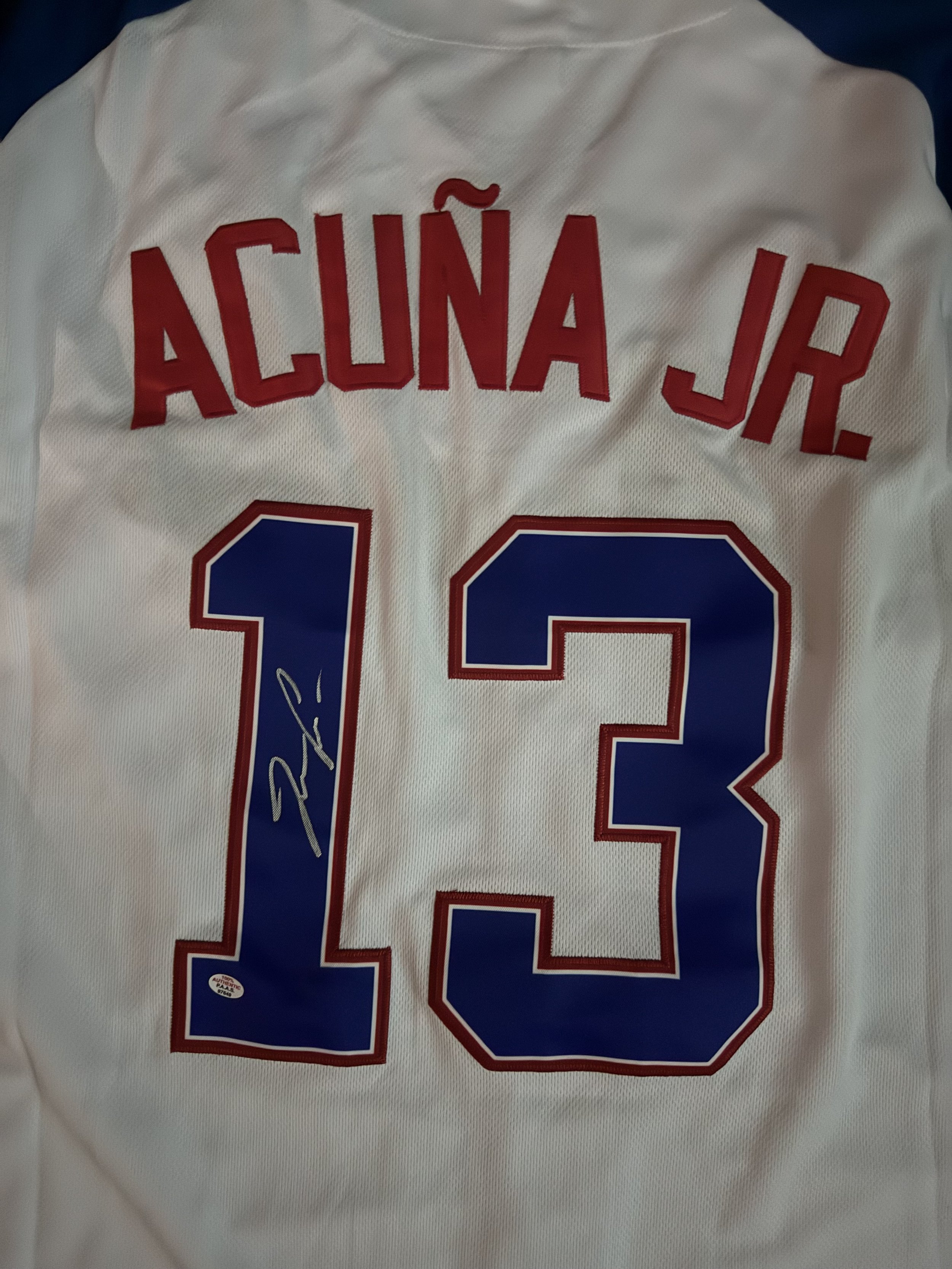 RONALD ACUNA JERSEY AUTO