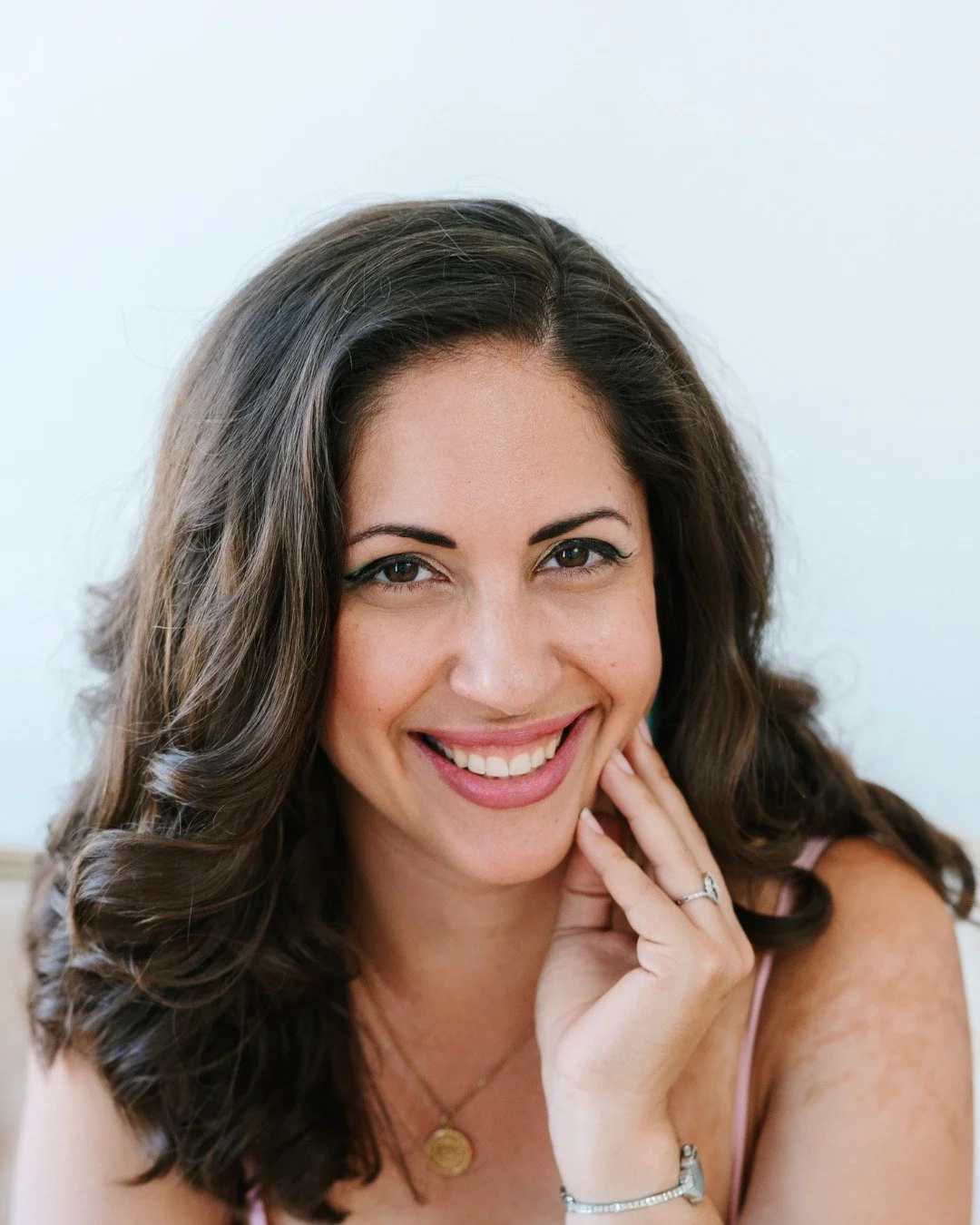 I’m Sholeh! It’s nice to meet you - let’s plan your best event ever together! My clients are the best people - kind, fun, and looking to work with someone who does weddings differently. I started planning events in my teens and I&rs