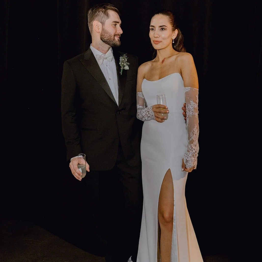 Sip with a personal twist 🍸 Signature cocktails inspired by the bride & groom are a fun, flavorful way to share their story — from favorite flavors to meaningful names. Cheers to love in every glass! 
🎉 Planner @sholehevents
📸 Photograp