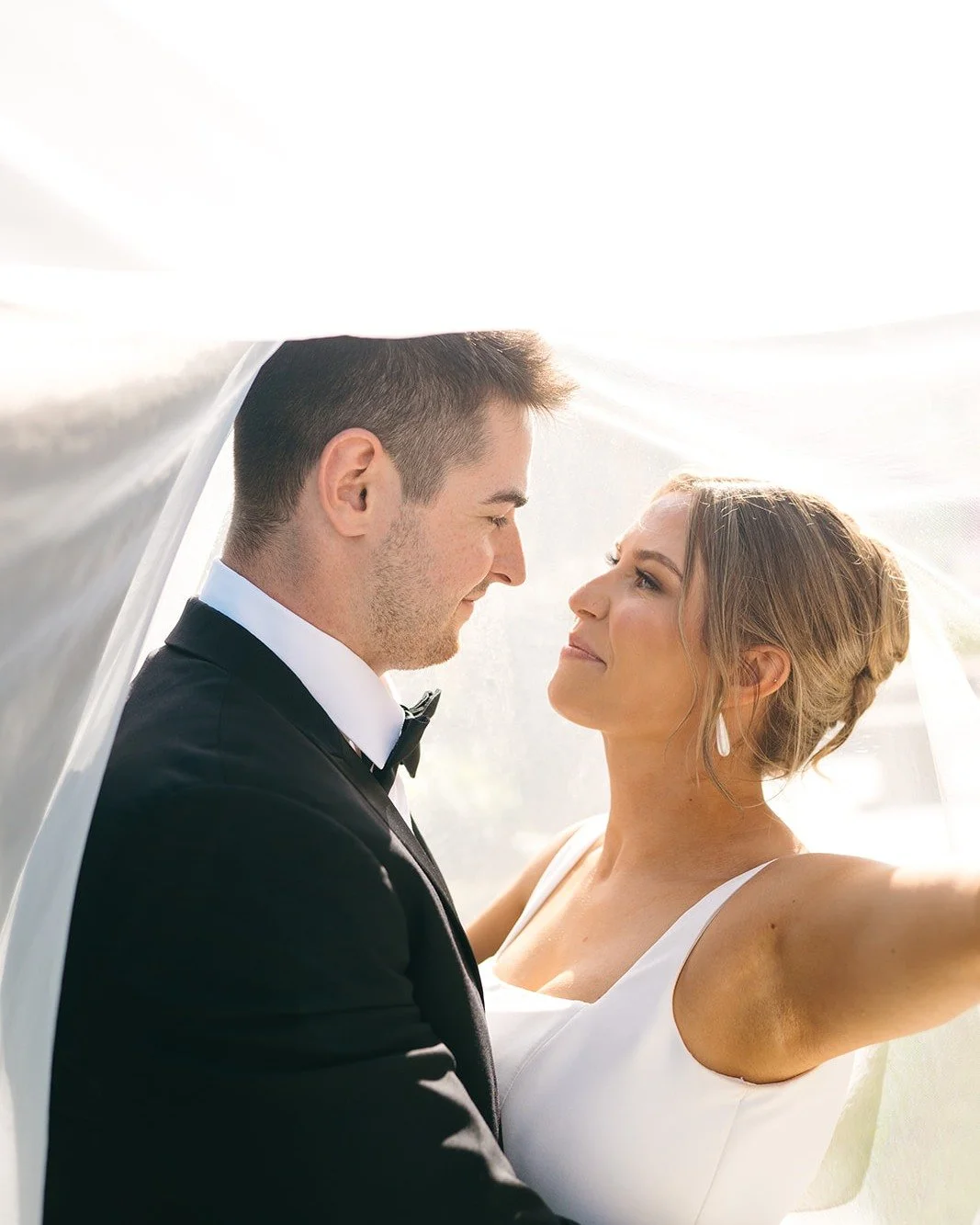 “I almost wish we were butterflies and liv’d but three summer days …” — John Keats
Because that’s exactly how love feels with you—vibrant, fleeting, unforgettable. 🦋
🎉 Planner: Sholeh Events @sholehevents