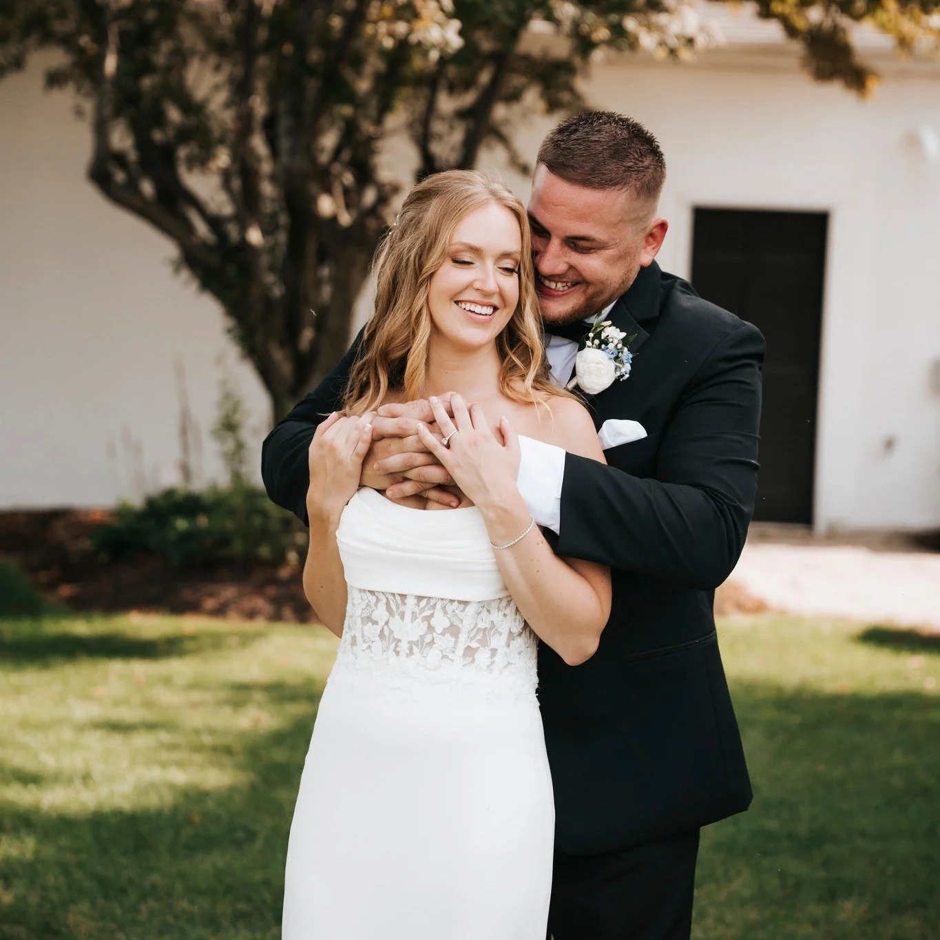 Forever is easier when you marry your favorite person to laugh with. 😄

🎉 Planner: Sholeh Events @sholehevents
🏛️ Reception Venue: White Stone Events @whitestoneeventsvenue
🍽️ Caterer: Reuland Food Service @reulandfoodservice
💐 Florist &amp; Dec