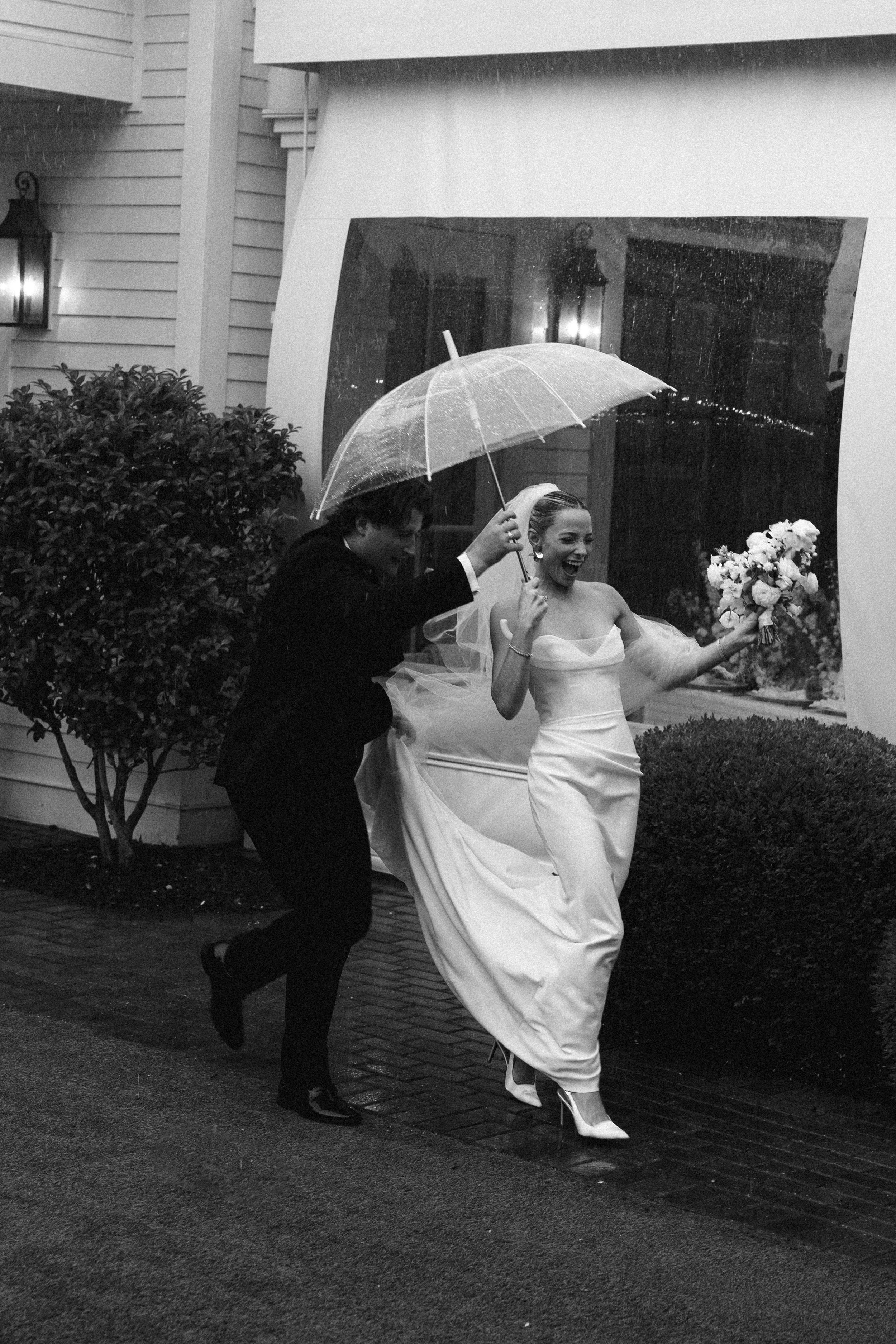 Allie &amp; Carter’s Rain-Kissed Celebration