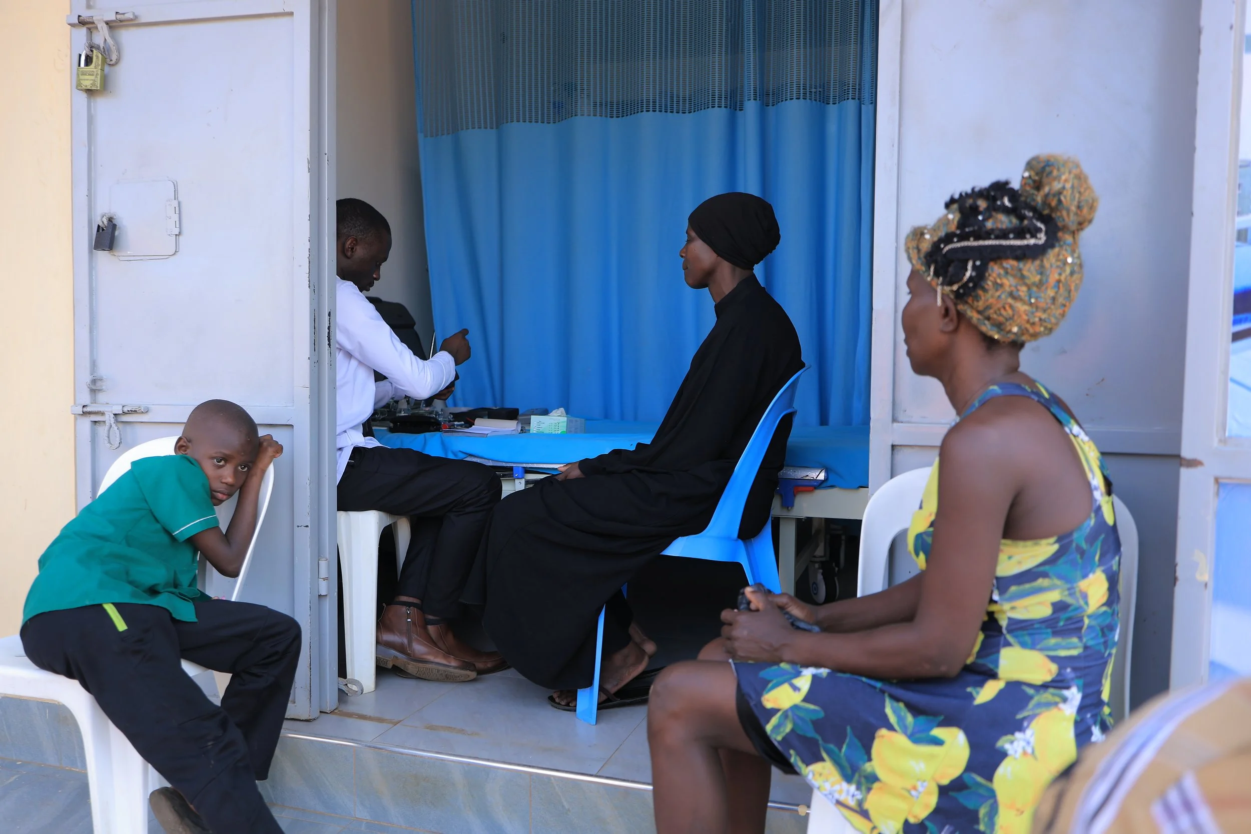 Medical &amp; trauma relief