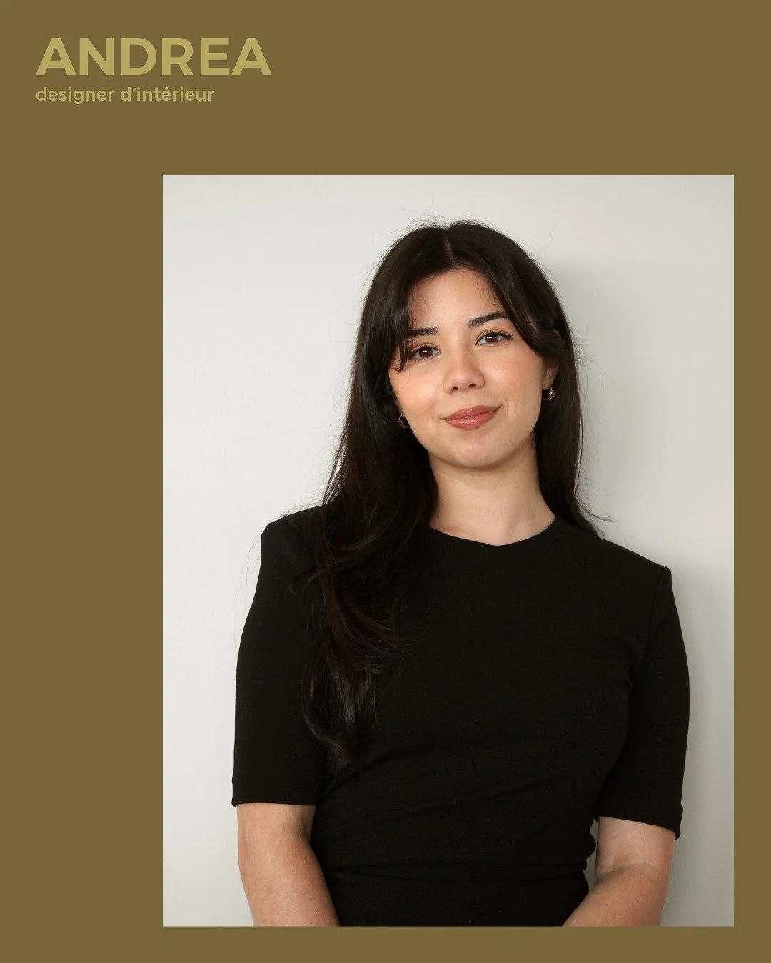 Nous vous pr&eacute;sentons Andr&eacute;a-Carolina Vivas, nouvelle recrue de l'&eacute;quipe depuis maintenant 4 mois! Ma&icirc;tre incontest&eacute;e des GIFs, elle charme tout le monde avec ses images cocasses toujours parfaitement plac&eacute;es. 