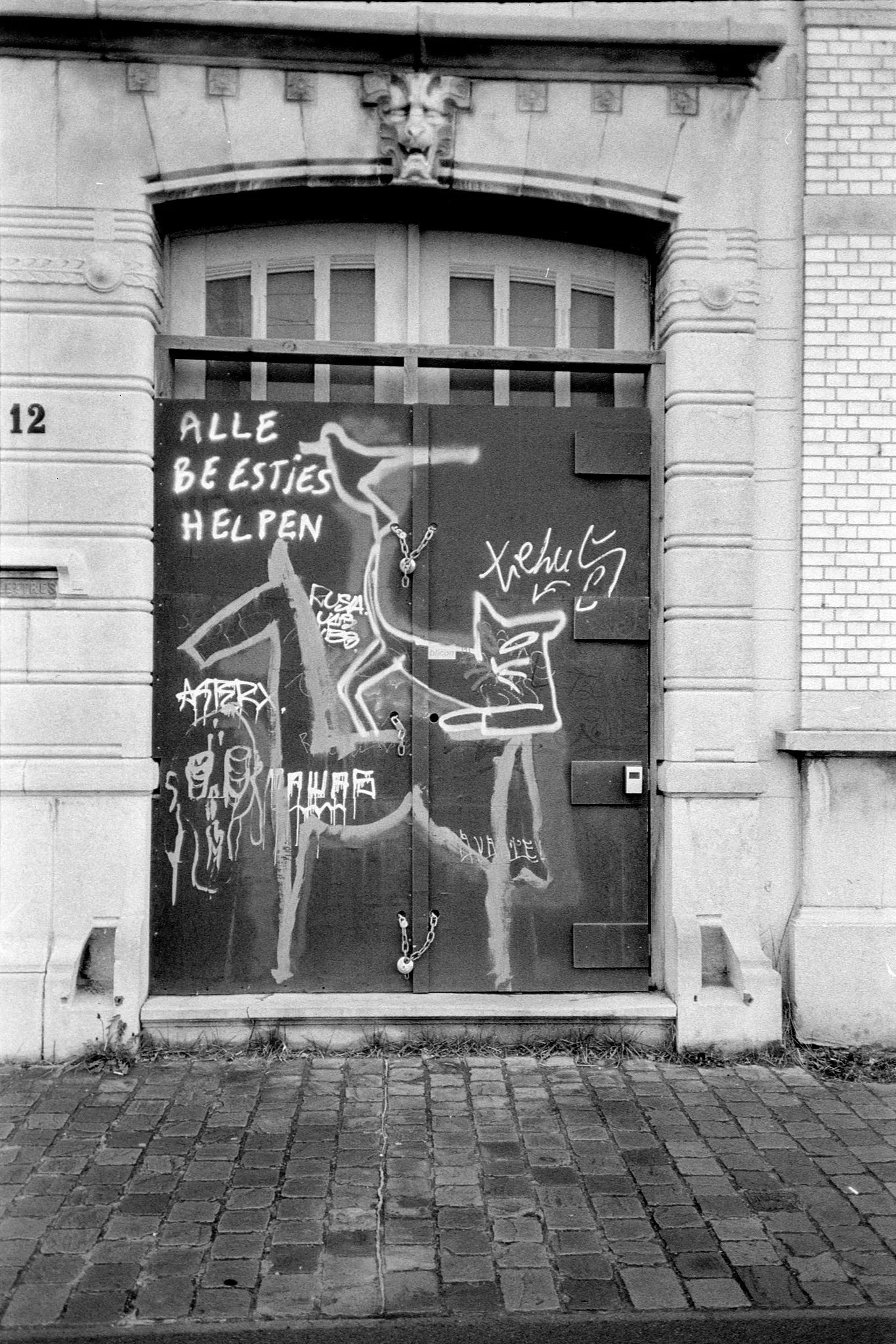 Yashica-Fomapan-0322 Mesnil3.jpg