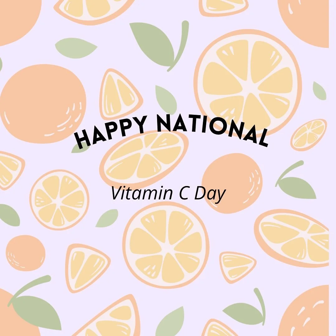 Swipe for Evans Esthetics vitamin c hero&rsquo;s and for a mock tail recipe!! 

Happy Vitamin C Day! 🍊🧡

#michiganfacials #facialsinlivingston #skincarehartlandmi #fentonandfenton #fentonmi