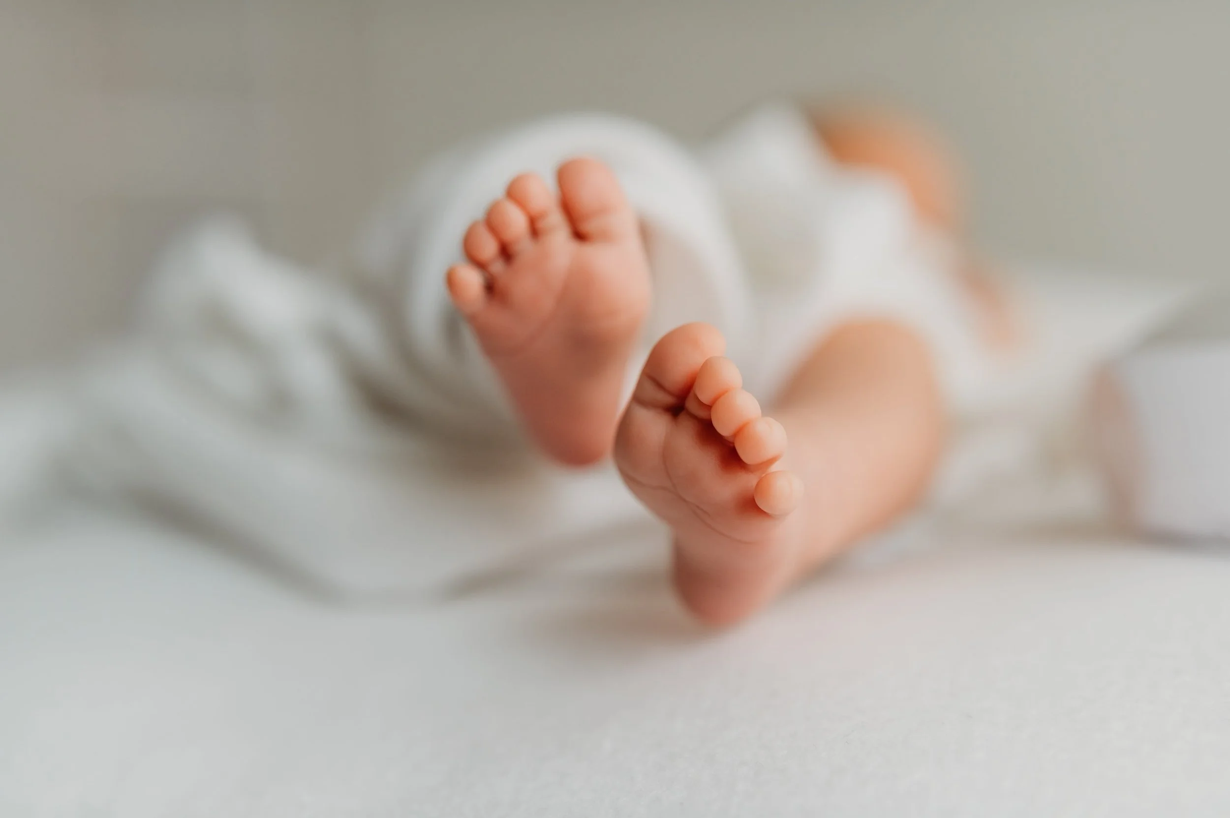 Berlin home session newborn girl-23-min.jpg