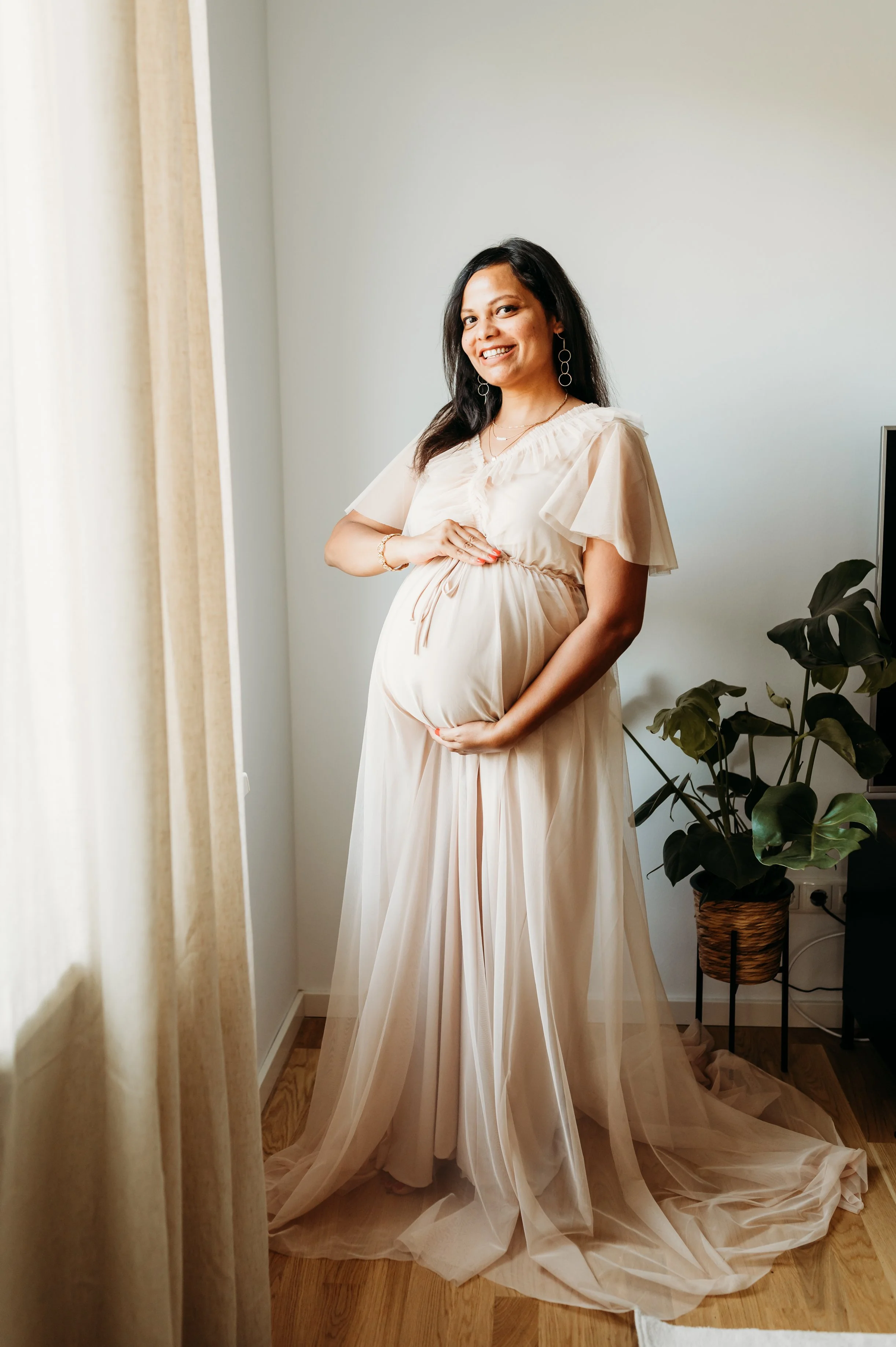 Priya Outdoor Maternity GG Edits-3.jpg
