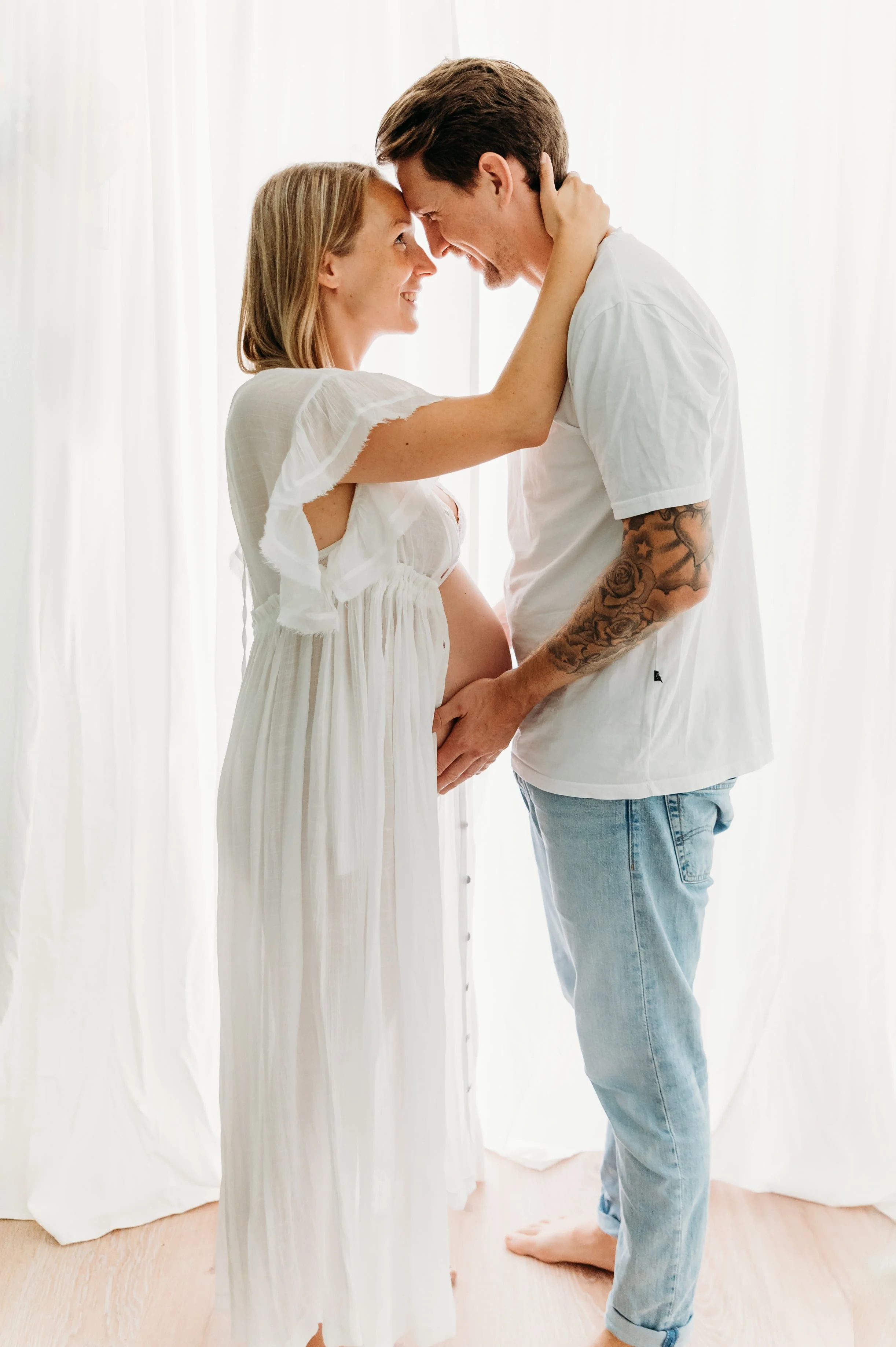 In home maternity photosession Berlin3.jpg