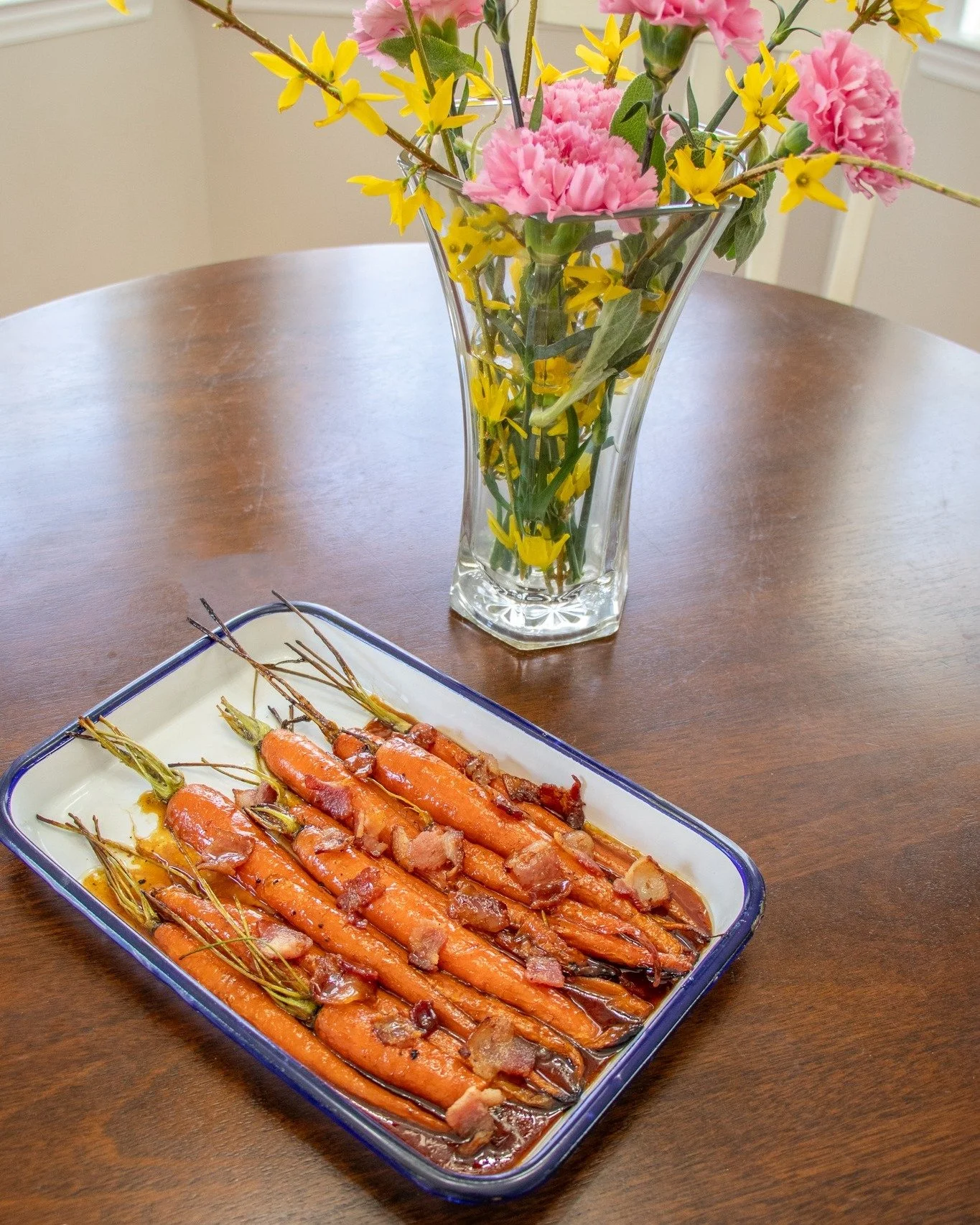 As you begin to plan your Easter menu, these honey glazed carrots with bacon are a great option! 🐰🥕

To find the full recipe visit our website: https://www.ncpork.org/recipes

#easter #easterfood #eastersidedishes #ncpork