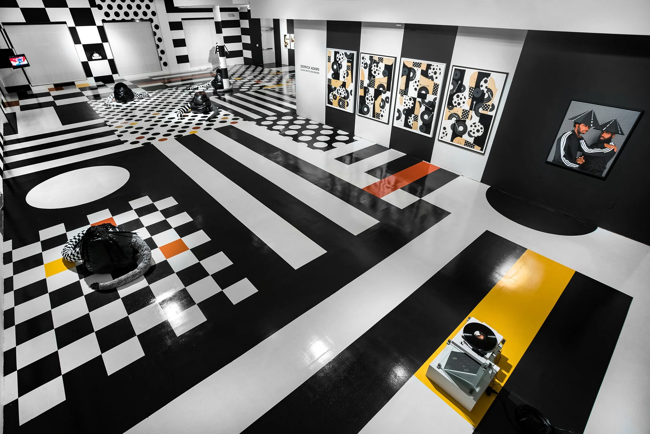 Modern Luxury on Primary. 