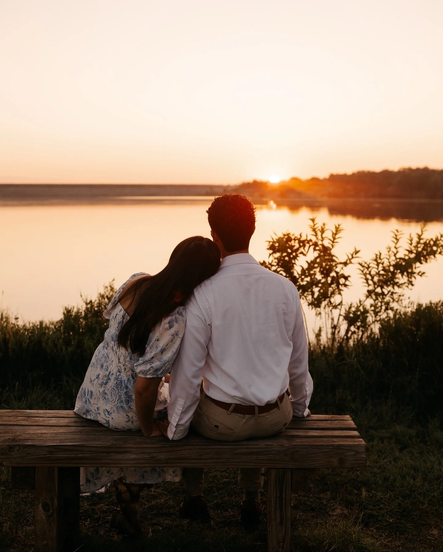 There is nothing like a misty, humid, summer Texas engagement session to bring the moody VIBESSS. 

This literally feels like something out of a romance novel 🥹❤️ 

It was such a joy capturing Thy and Marcos&rsquo; engagements and I cannot wait for 