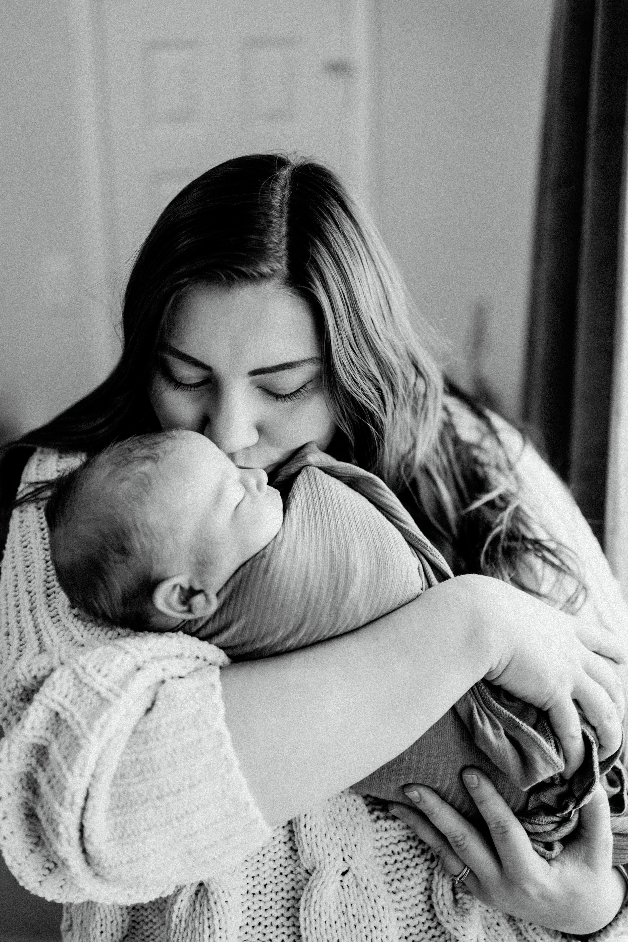 CalebSchawlNewborns-132.jpg
