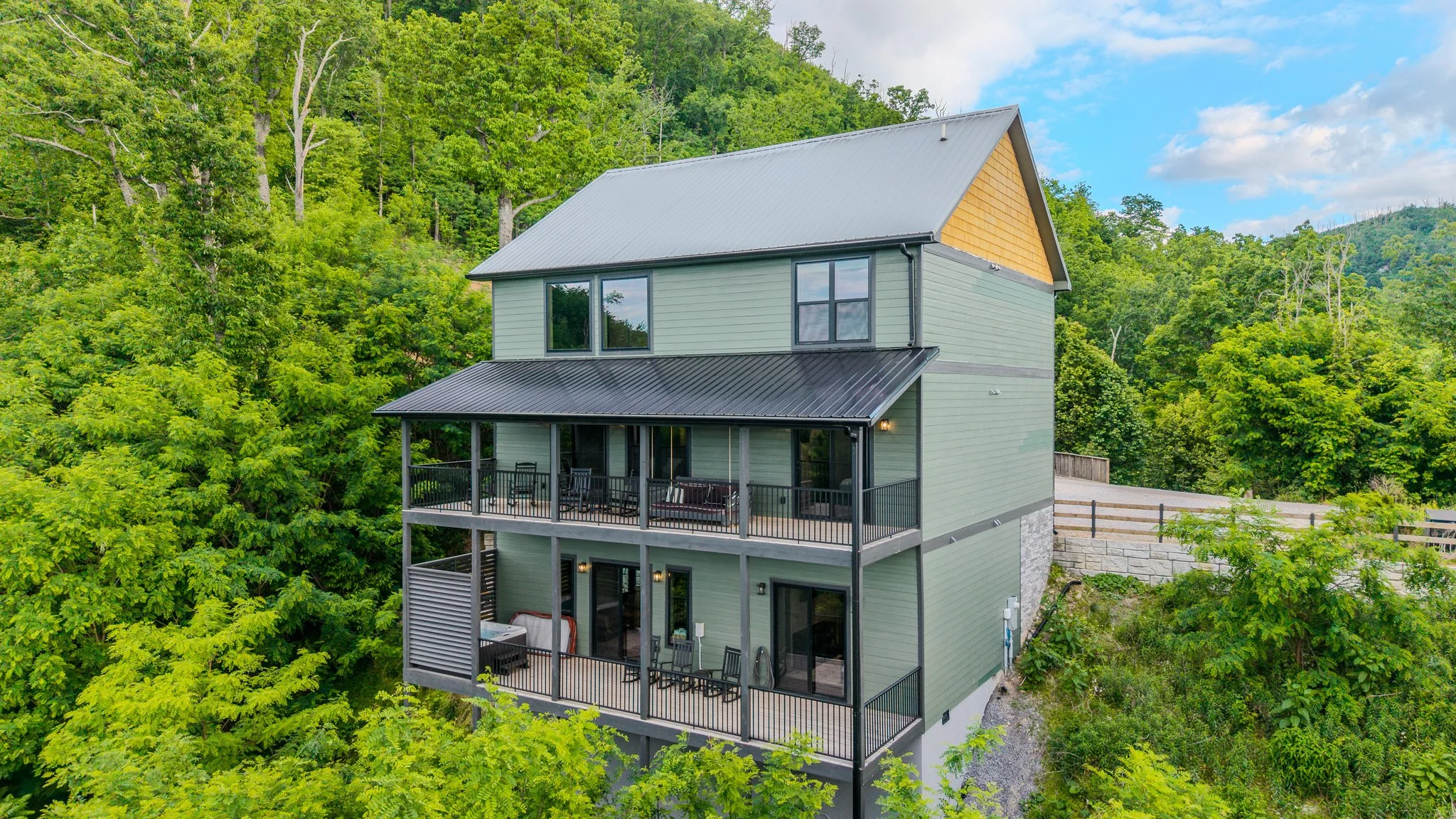 DJI_20260512190044_0560_D.jpg