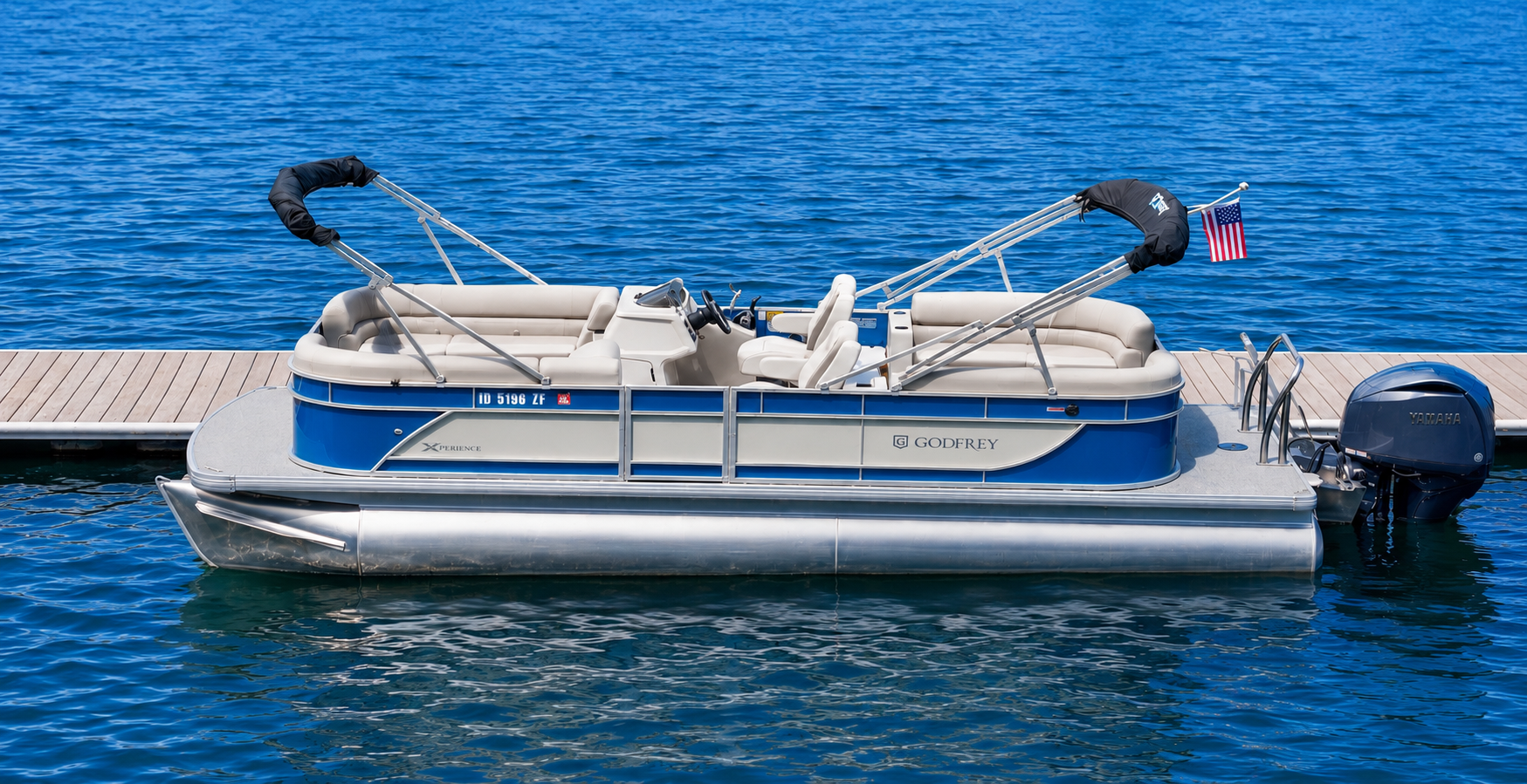 Luxury 150 hp triple pontoon for exploring Lake Coeur d'Alene - Kent's Boats
