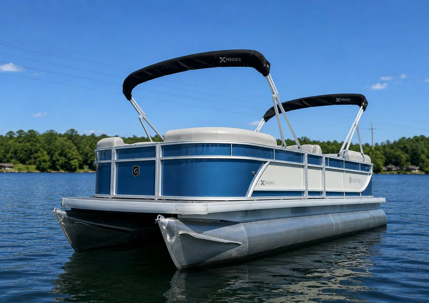 Luxury 150 hp triple pontoon for exploring Lake Coeur d'Alene - Kent's Boats