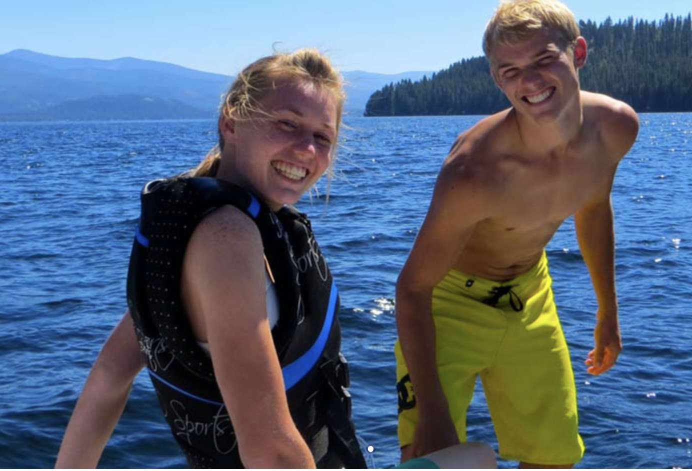 Pontoon and Ski Boat rentals on Lake CDA and Hayden Lake