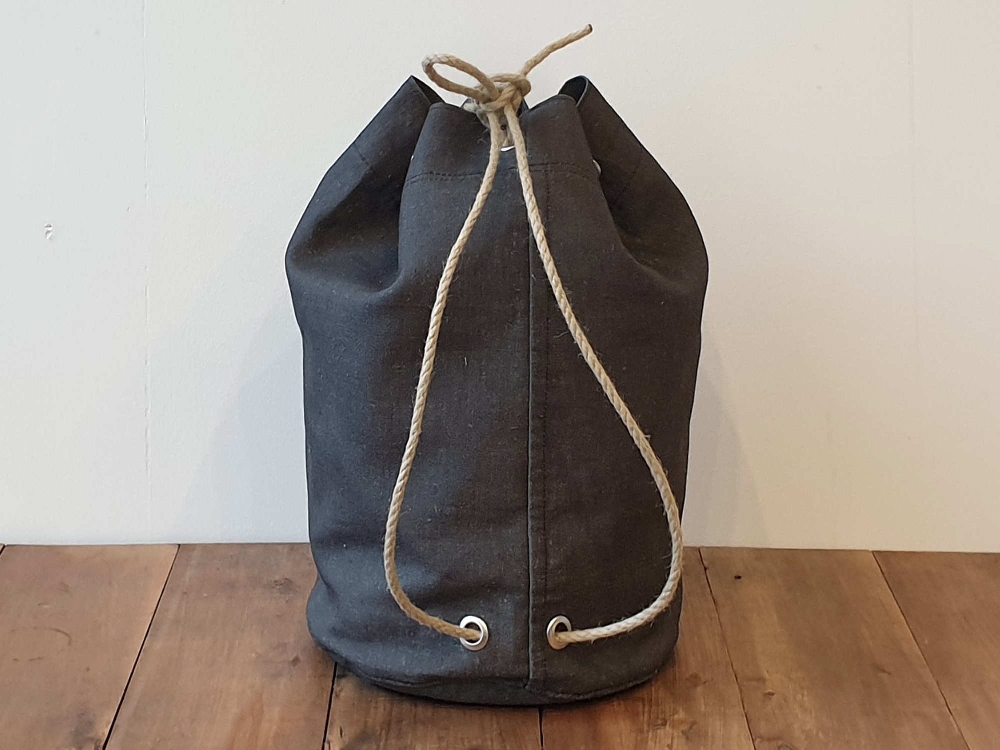 dolphin duffel back.jpg