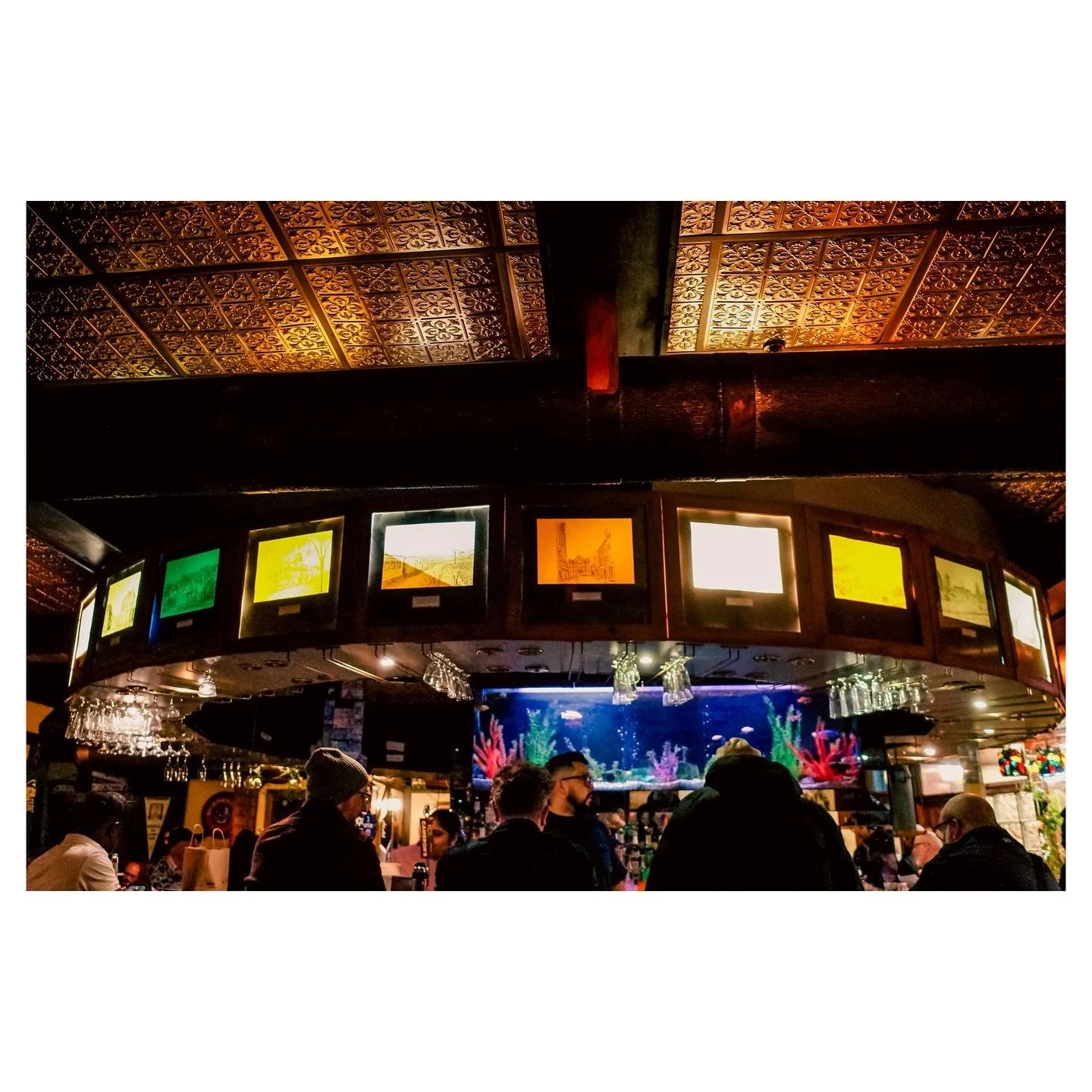 .
.
.
.
.
.
.
.
#imperialpub #torontopub #toronto #historictoronto #pub #interiors #exploretoronto #ricohgr2
