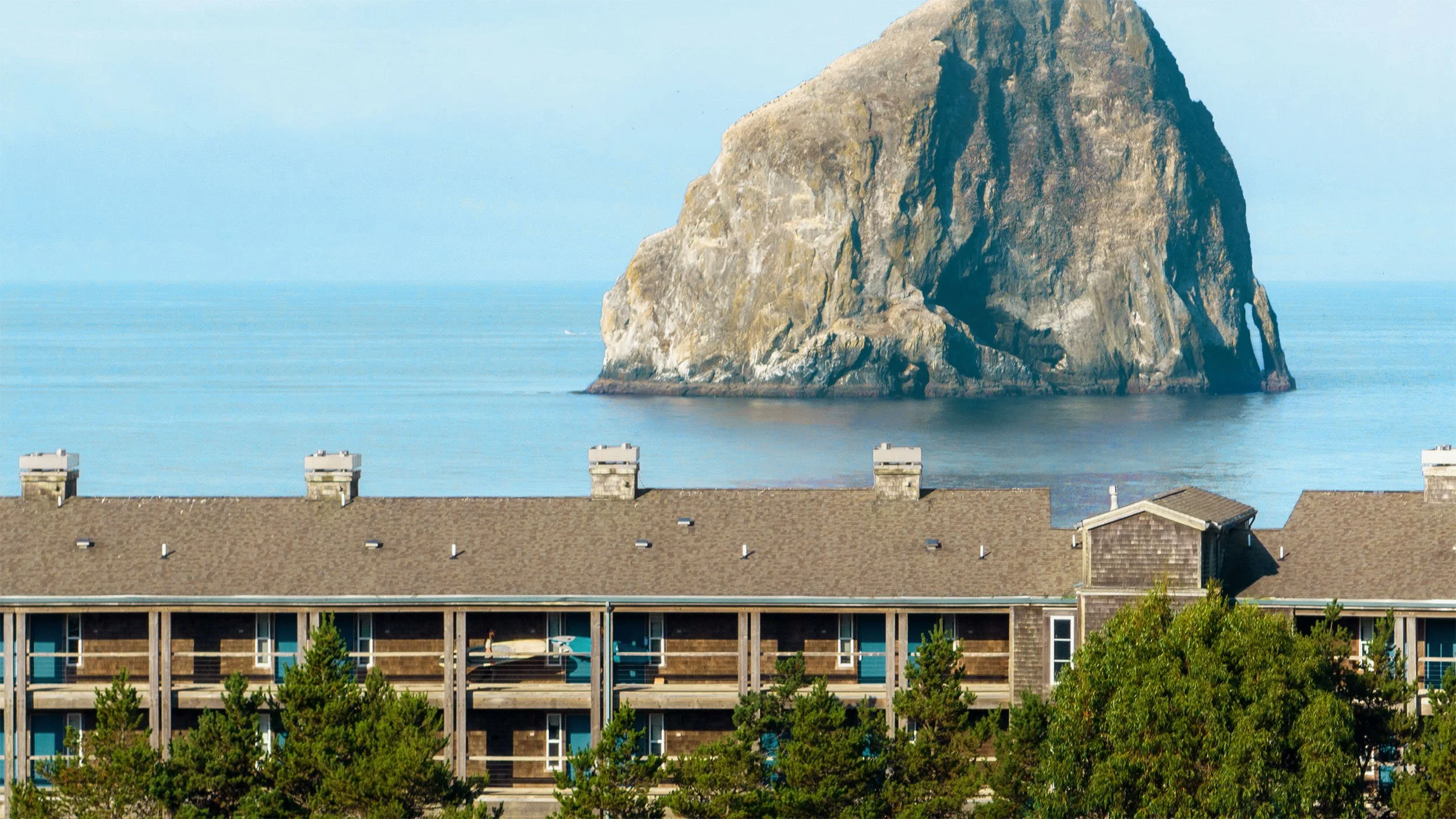 TheInnAtCapeKiwanda_Exterior2_2500x1406.jpg