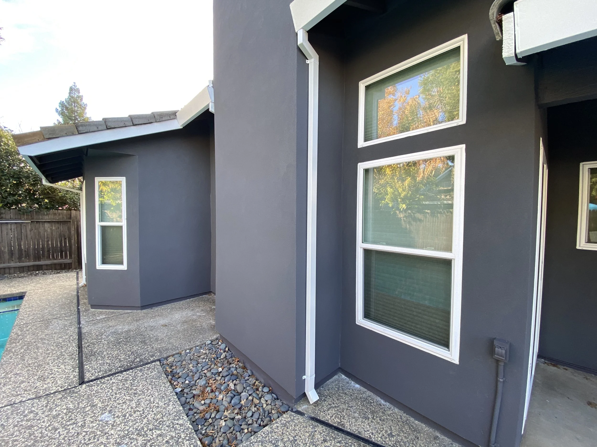 STUCCO