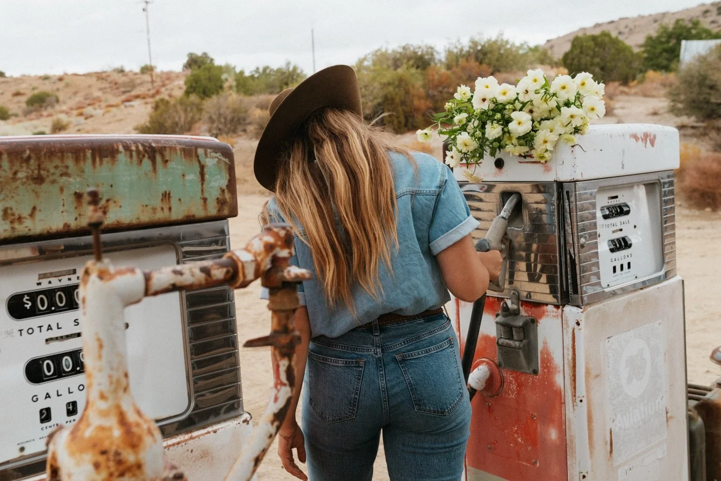 Year of the (work) horse 🌻🐴✂️ 2026 Event Inquiries hello@marettiflorals.com