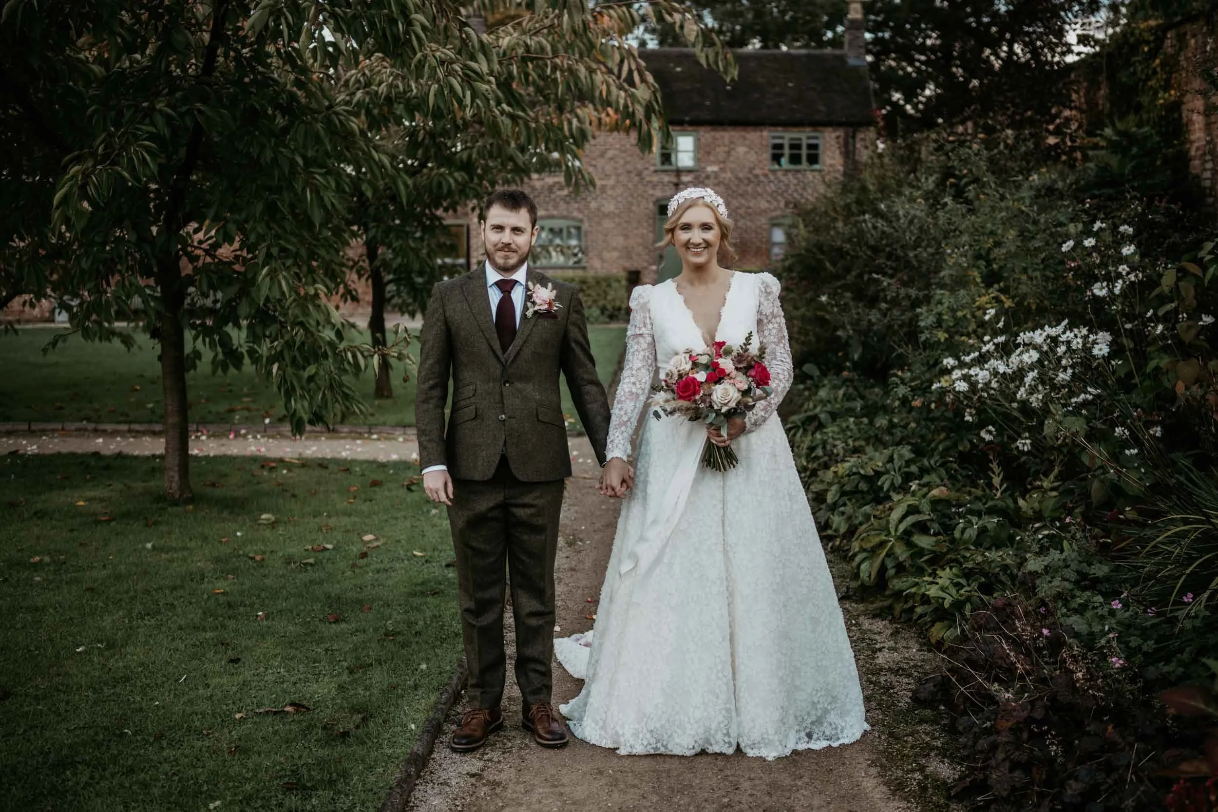 Thorpe Garden Wedding Photography (35).jpg