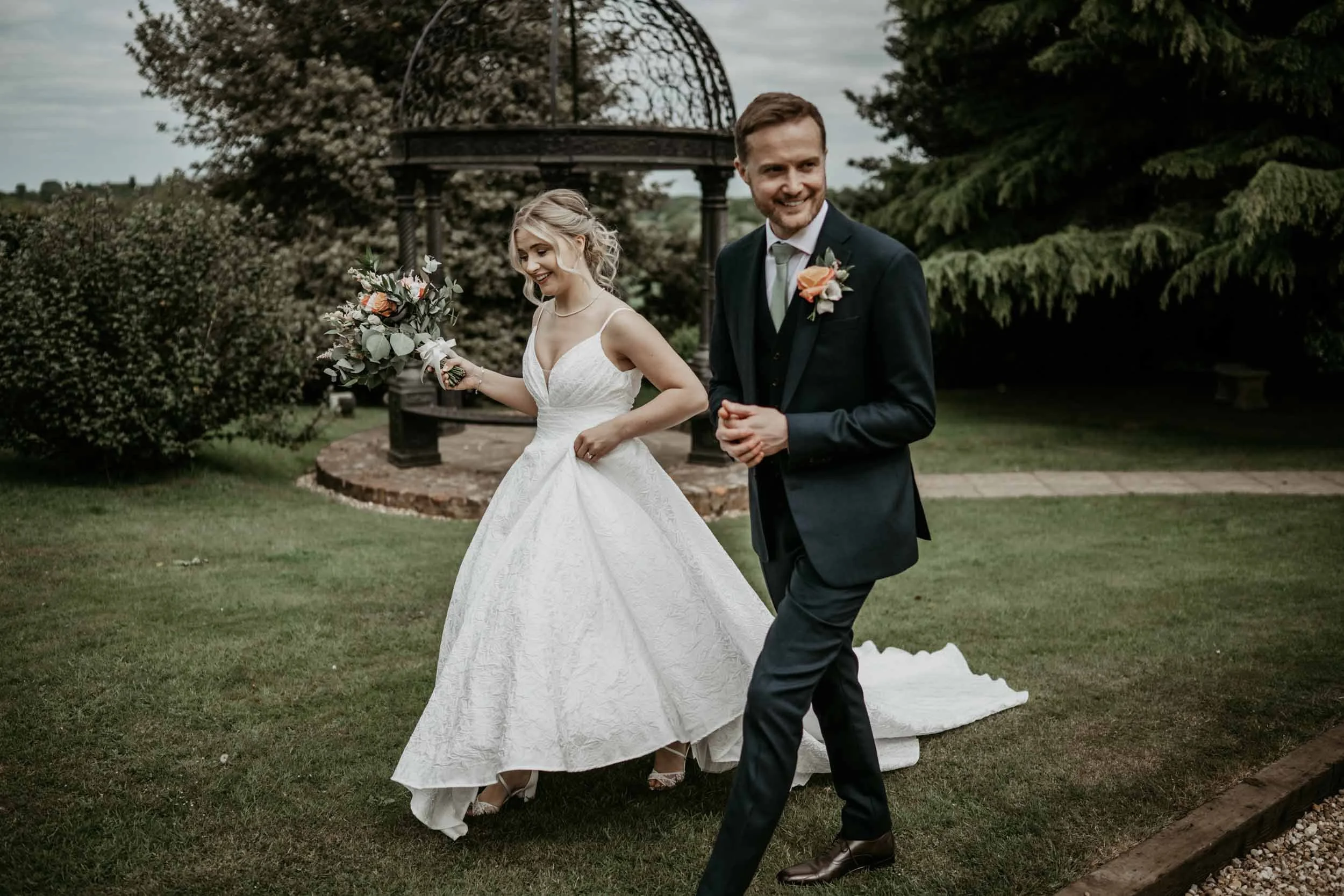 LUCY & JAMES - SWANCAR FARM (Copy)