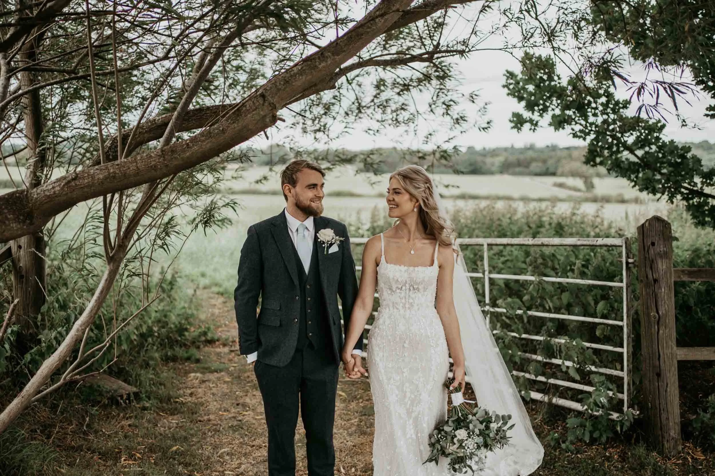 SWANCAR FARM - BECKY & FRAZER (16).jpg