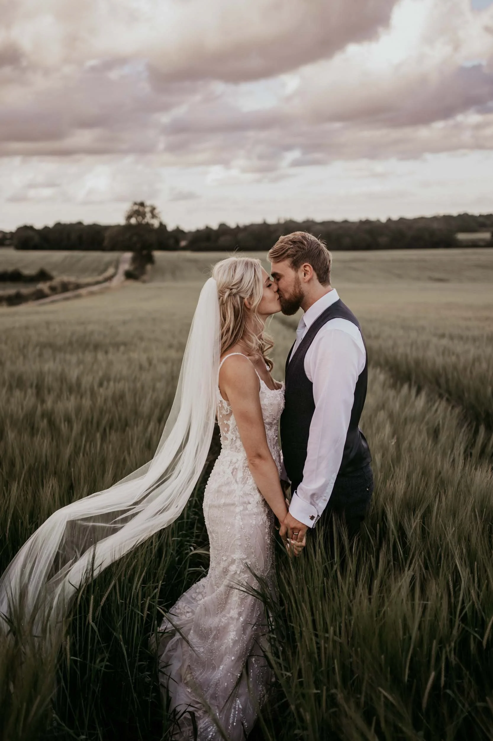 SWANCAR FARM - BECKY & FRAZER (24).jpg