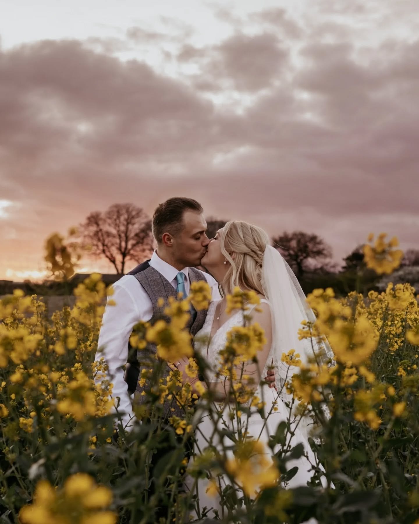 M R &amp;  M R S  H U D S O N // 💍 🌞 🌼 

Spring has well and truly arrived at @swancar_farm_country_house 

Hair &amp; Makeup @lillymonroes 
Flowers @emzflowerboutique 
Stationery @twoheartshandmade 
Video @jason_lynch_weddings 
Music @chapelhilld