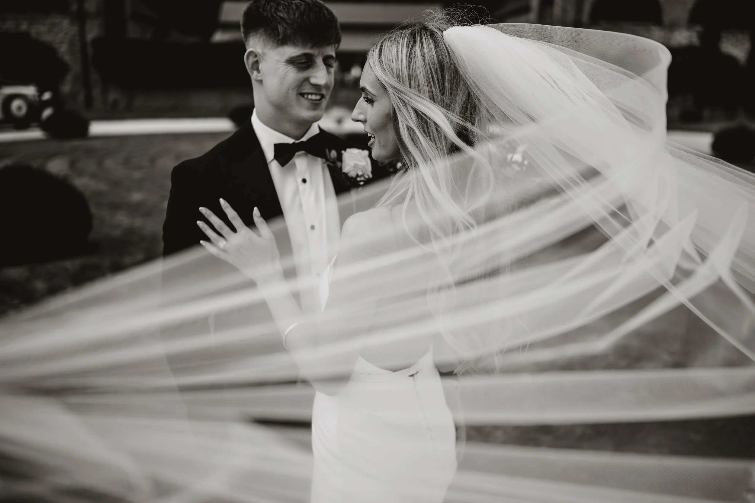 HELENA & ELLIOTT - HAZEL GAP BARN