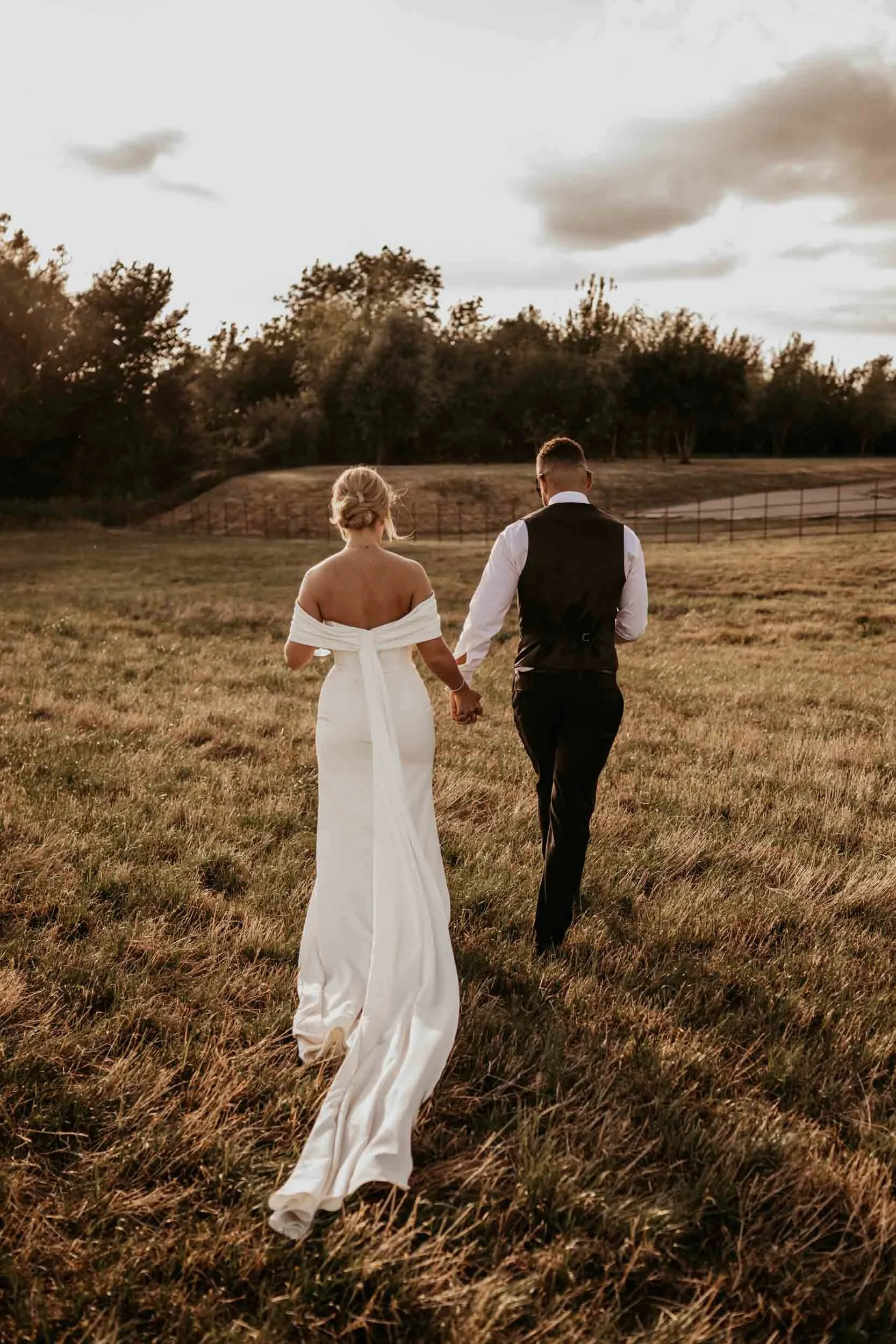 GRANGEFIELDS EMILY & JOSH (29).jpg