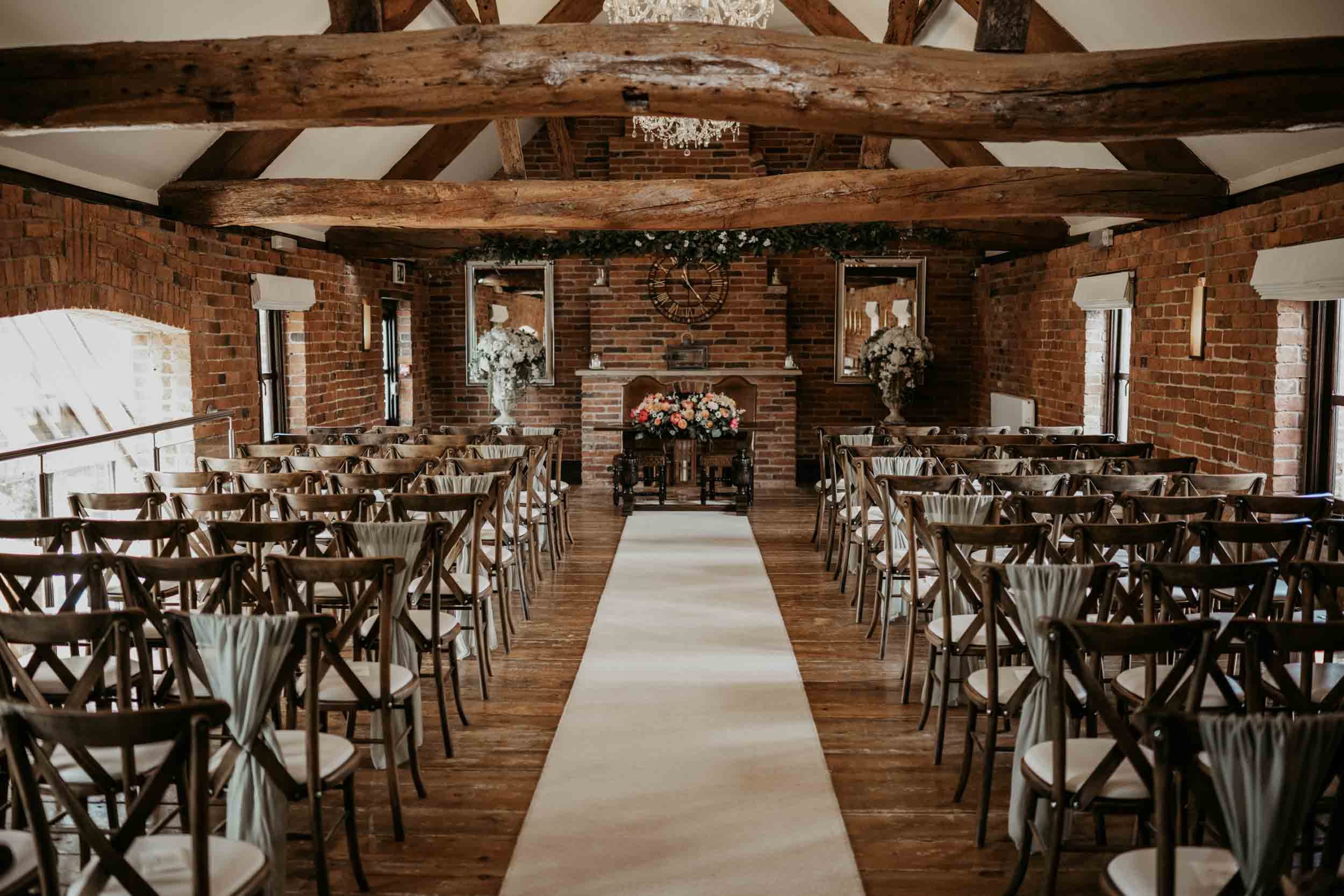 SWANCAR FARM - LUCY & JAMES (2).jpg