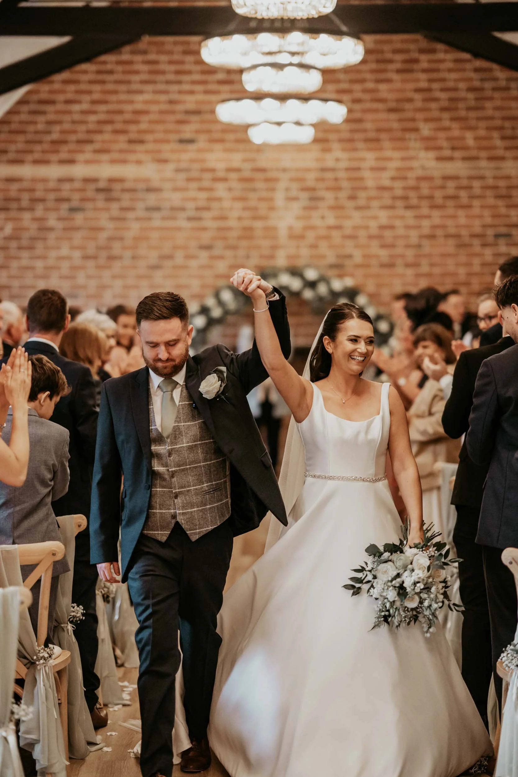 Whistle Barns Wedding photography (39).jpg