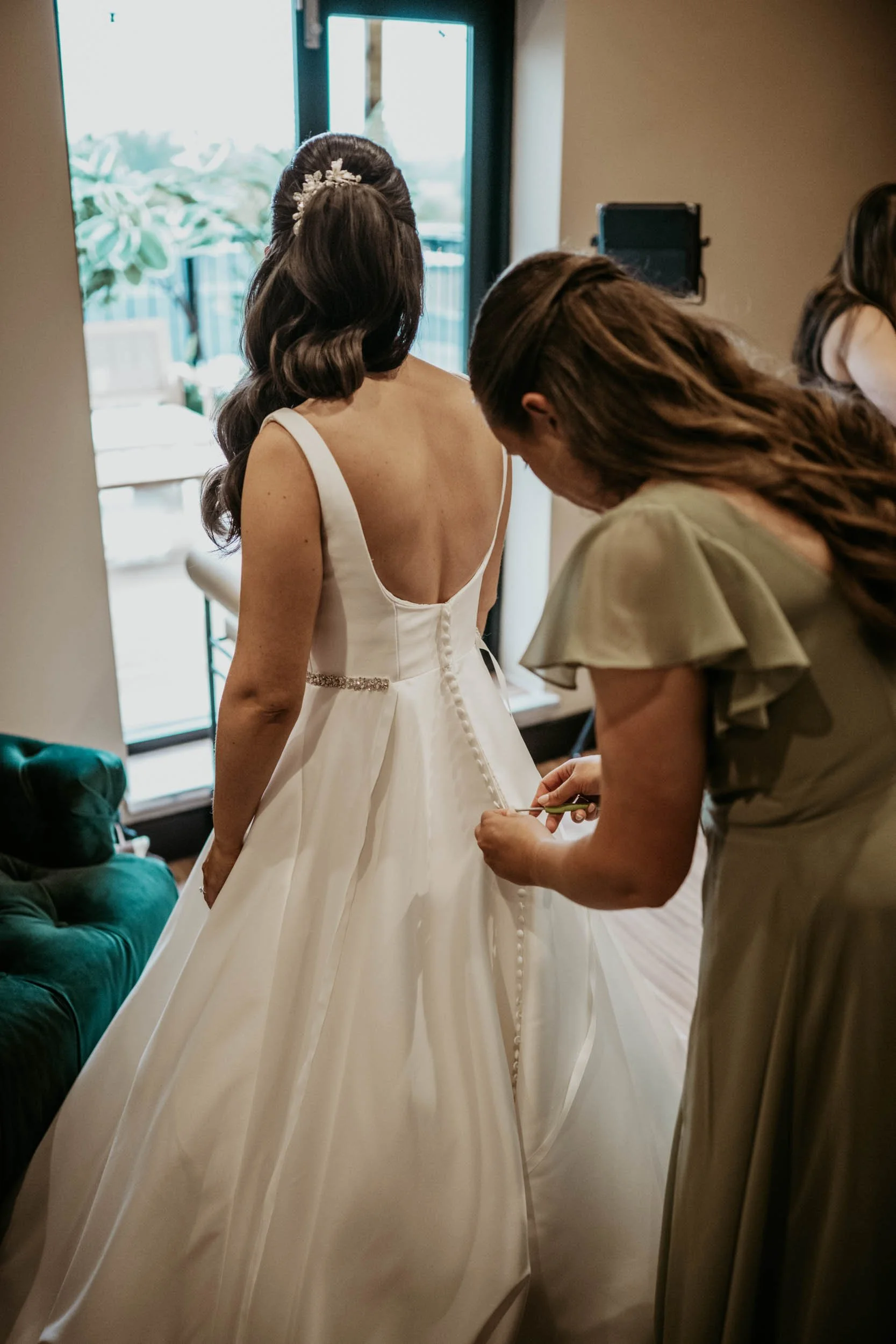 Whistle Barns Wedding photography (14).jpg