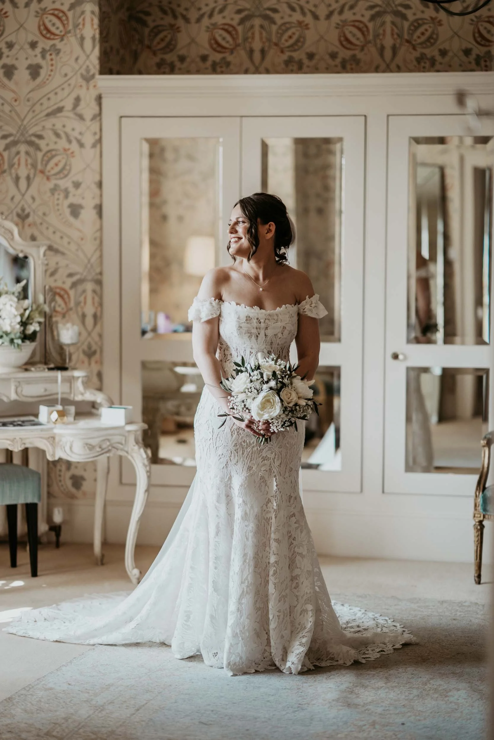 HODSOCK PRIORY - ANNA & EMILY (11).jpg