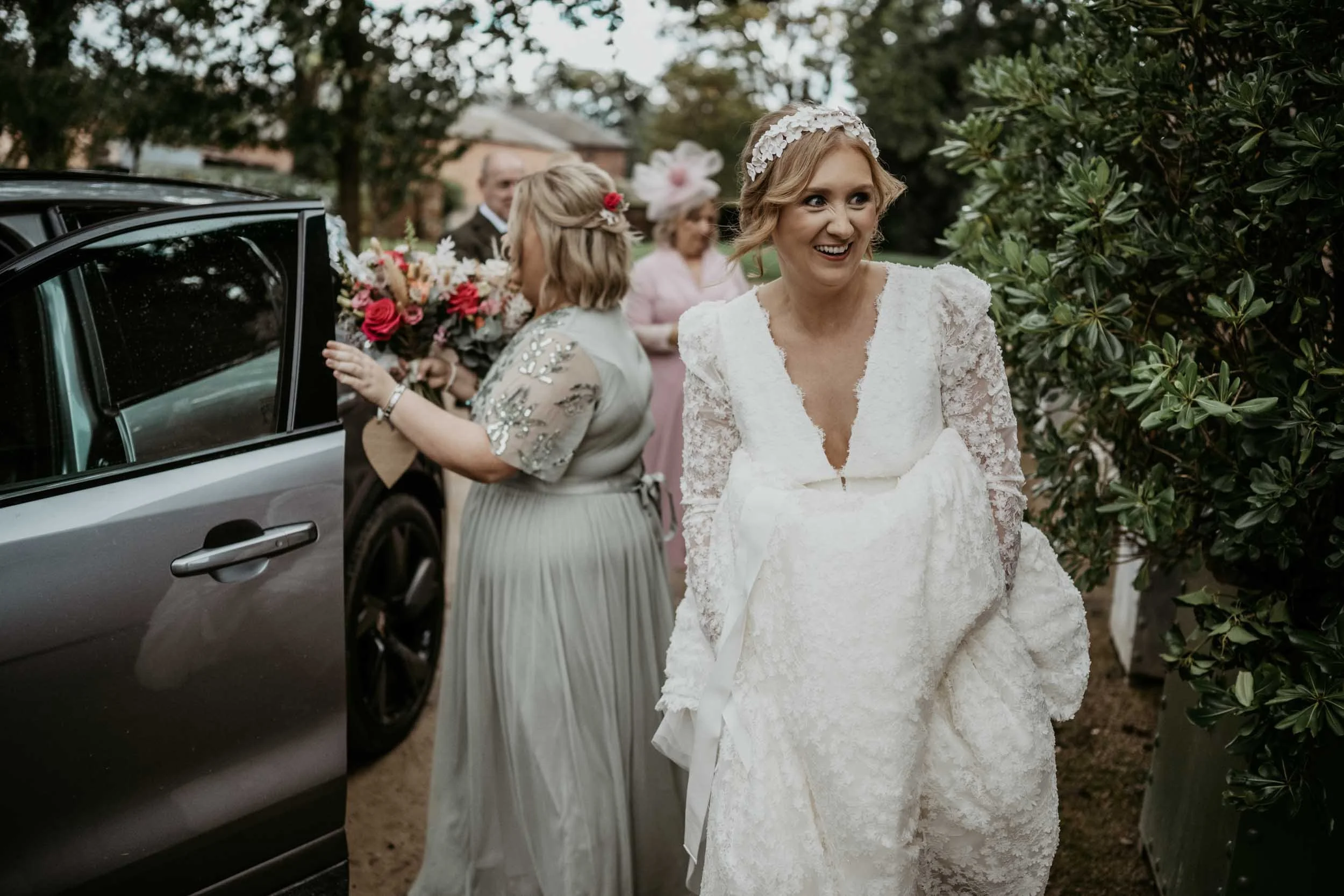 Thorpe Garden Wedding Photography (16).jpg