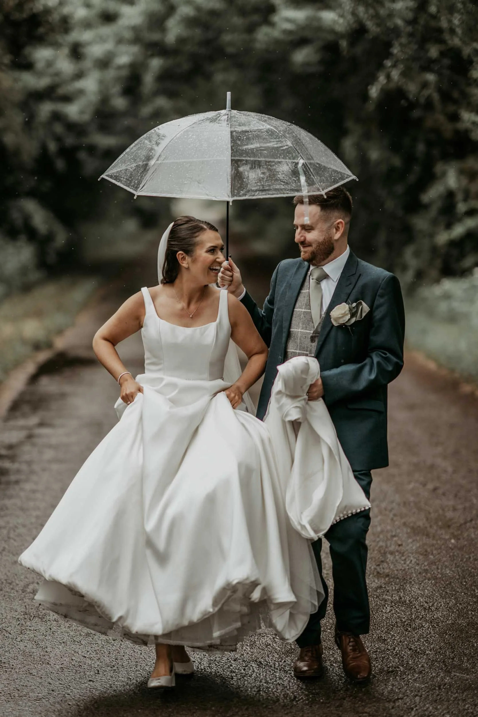 Whistle Barns Wedding photography (70).jpg