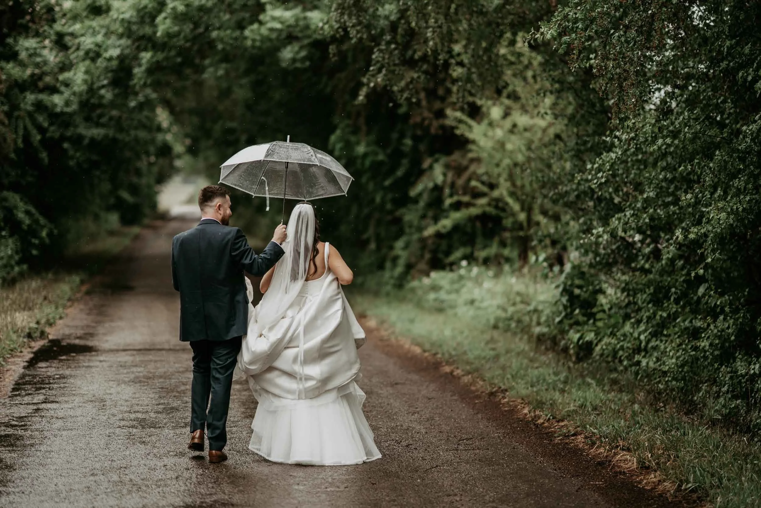 Whistle Barns Wedding photography (65).jpg